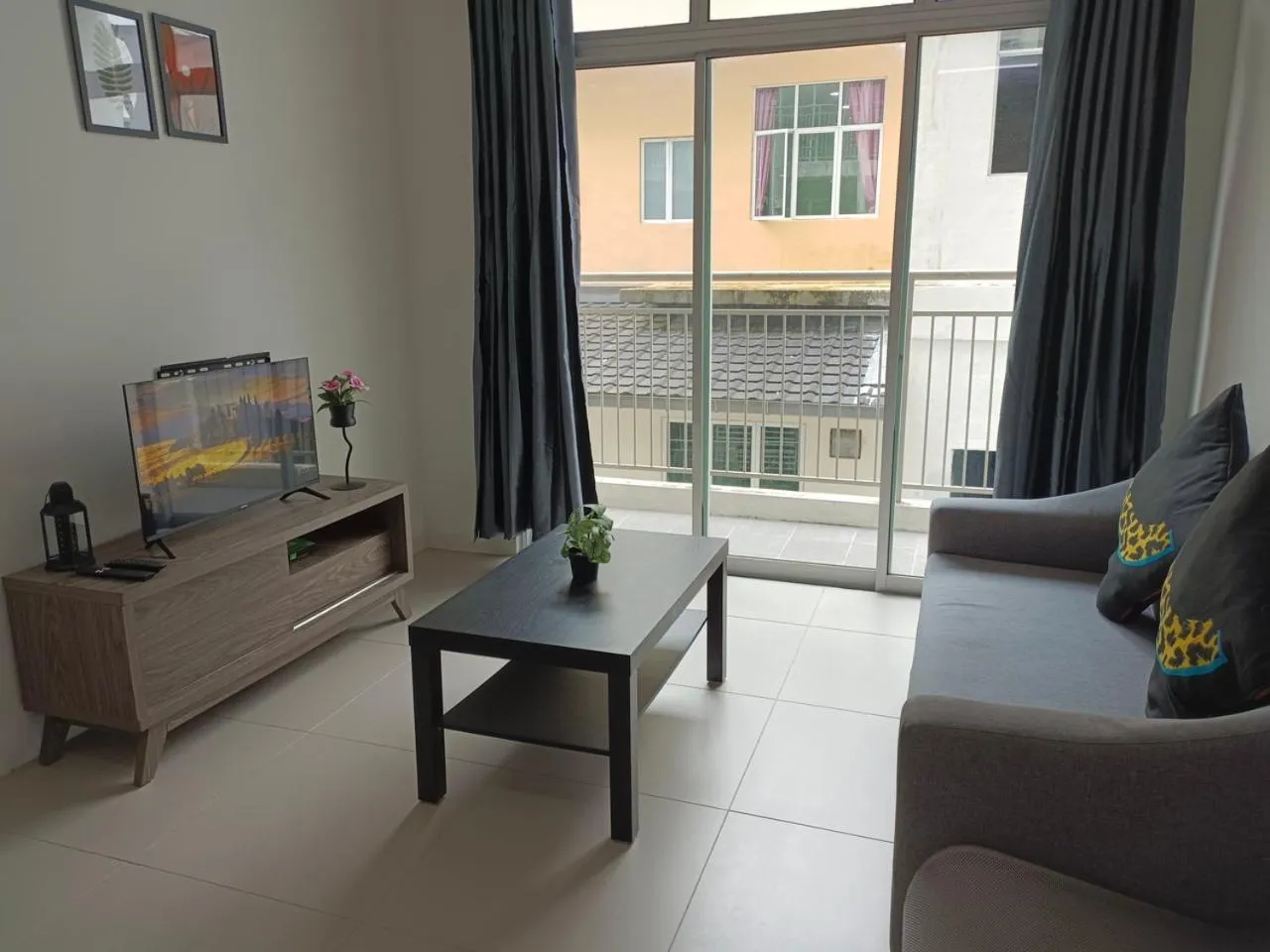 Play Residence at Golden Hills