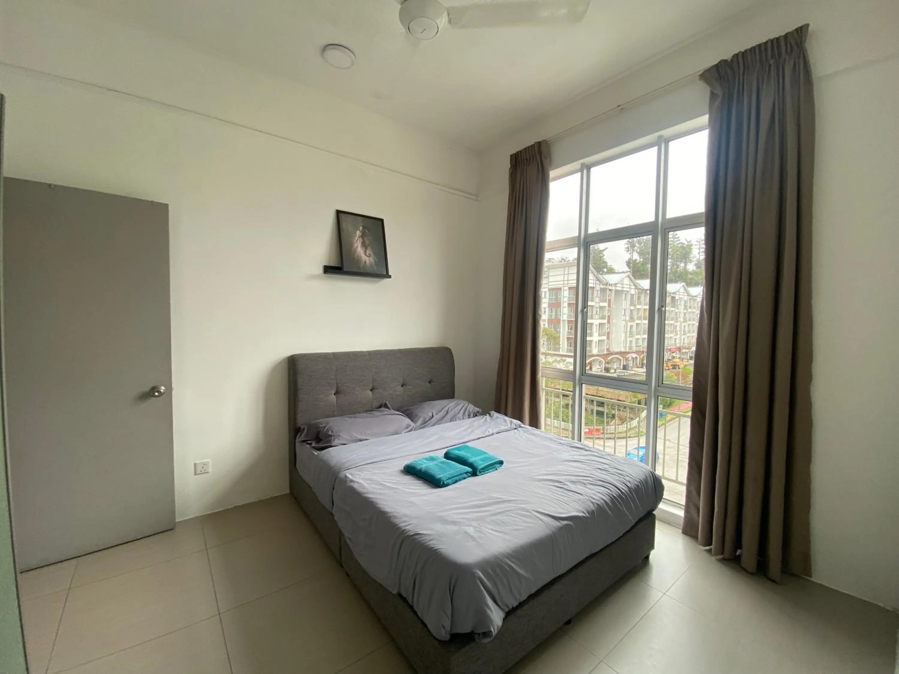Bedroom, Bed in Play Residence at Golden Hills