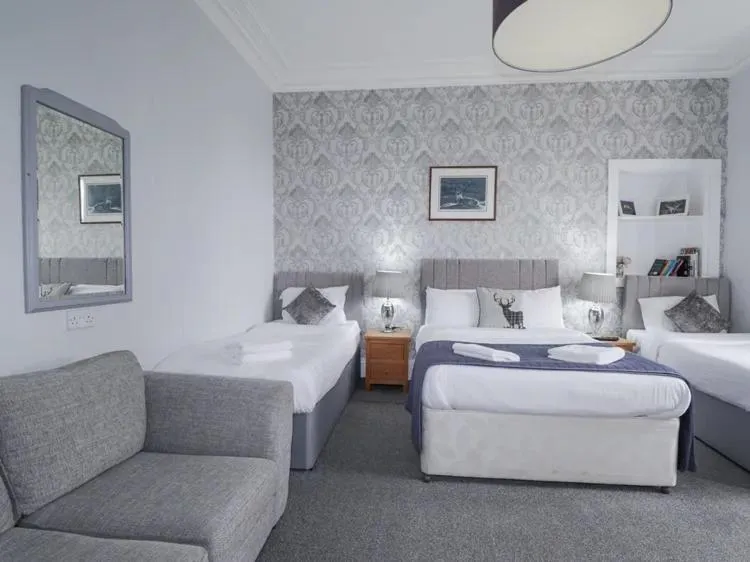 Bed in McInnes House rooms with breakfast