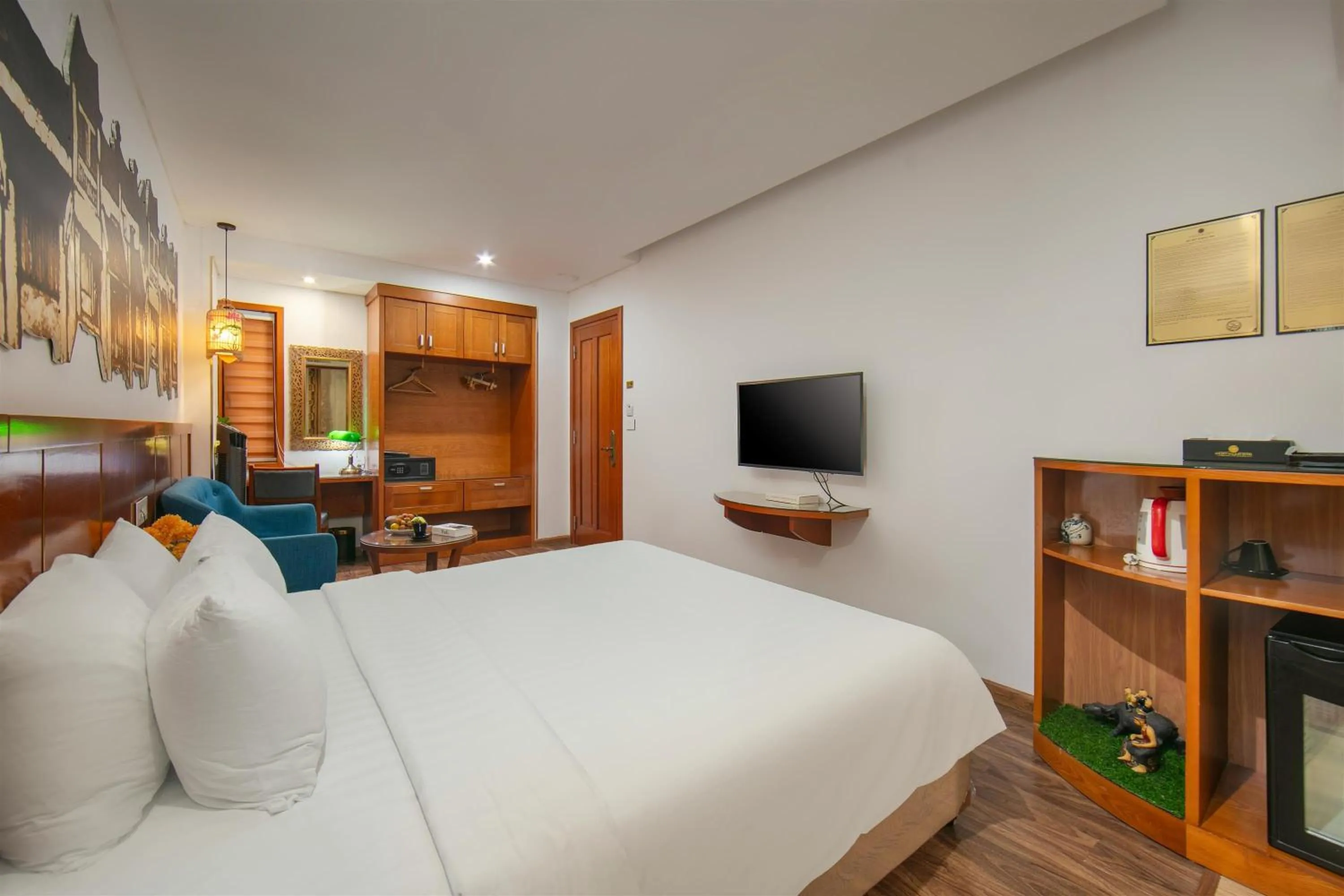 Bedroom, Bed in Hanoi Golden Holiday Hotel