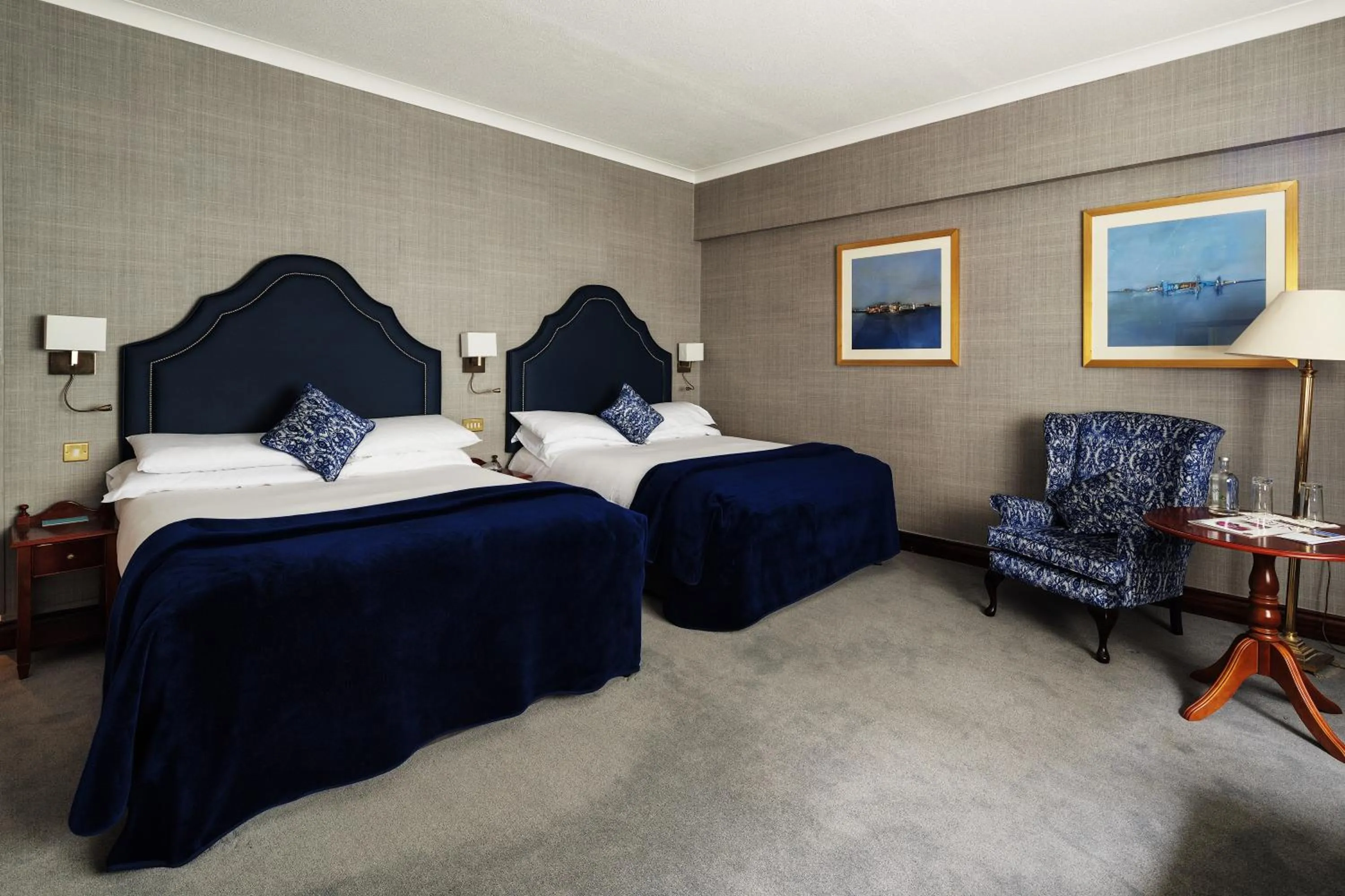 Bedroom, Bed in Fitzpatrick Castle Hotel