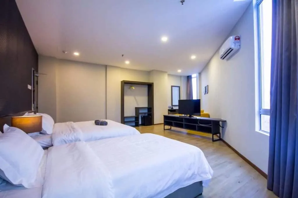 Photo of the whole room, Bed in OMG Hotel