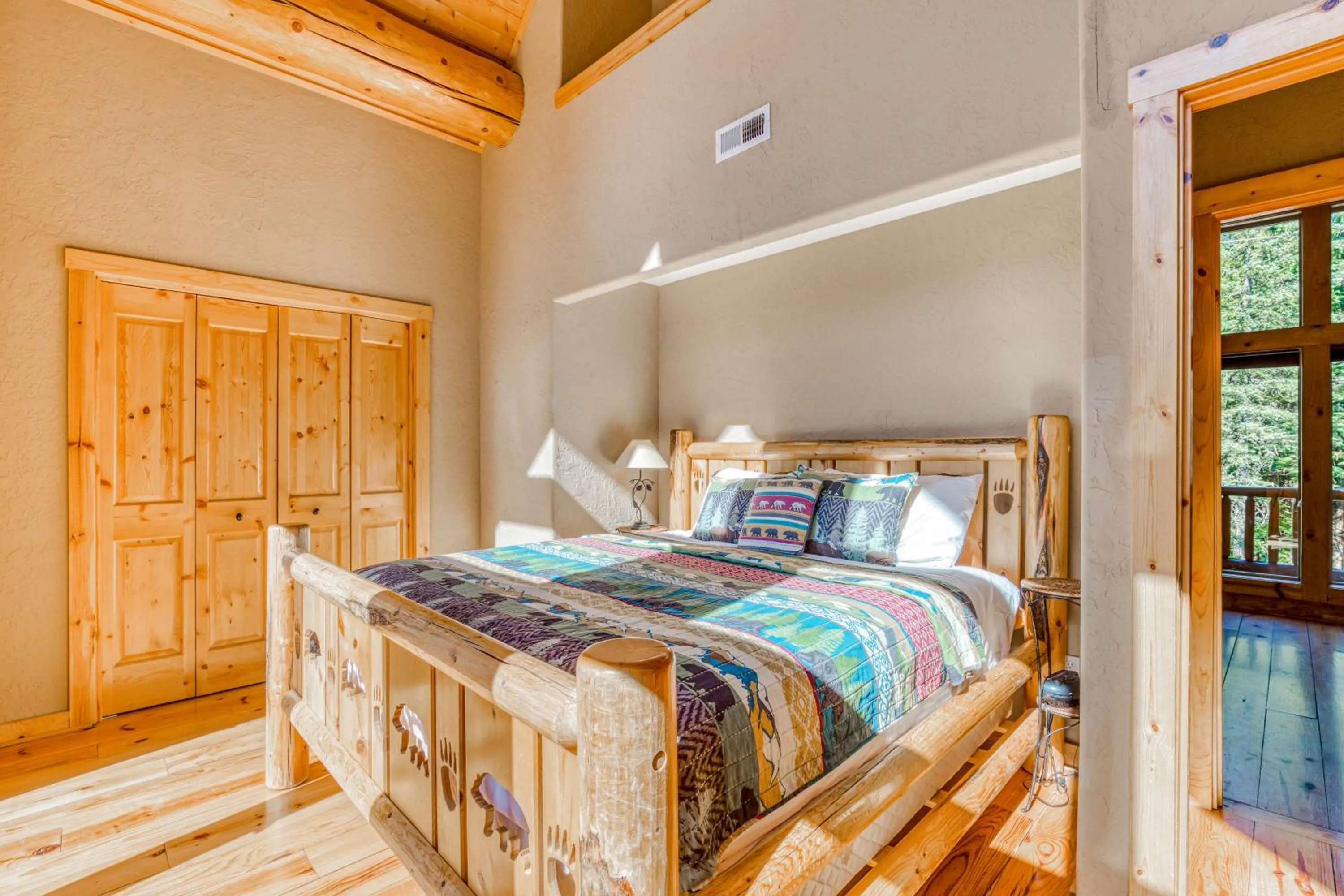 Bed in Skiing Bear Chalet