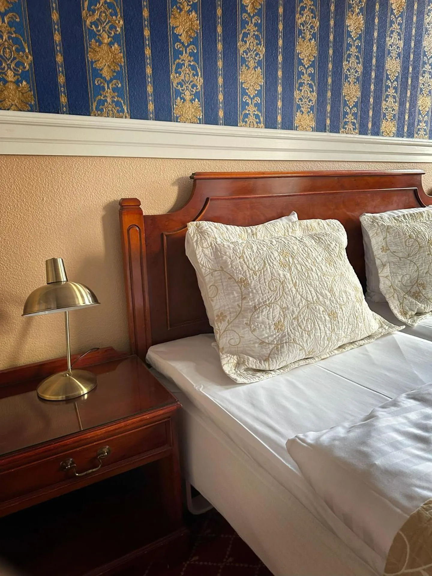 Bed in Milling Hotel Plaza