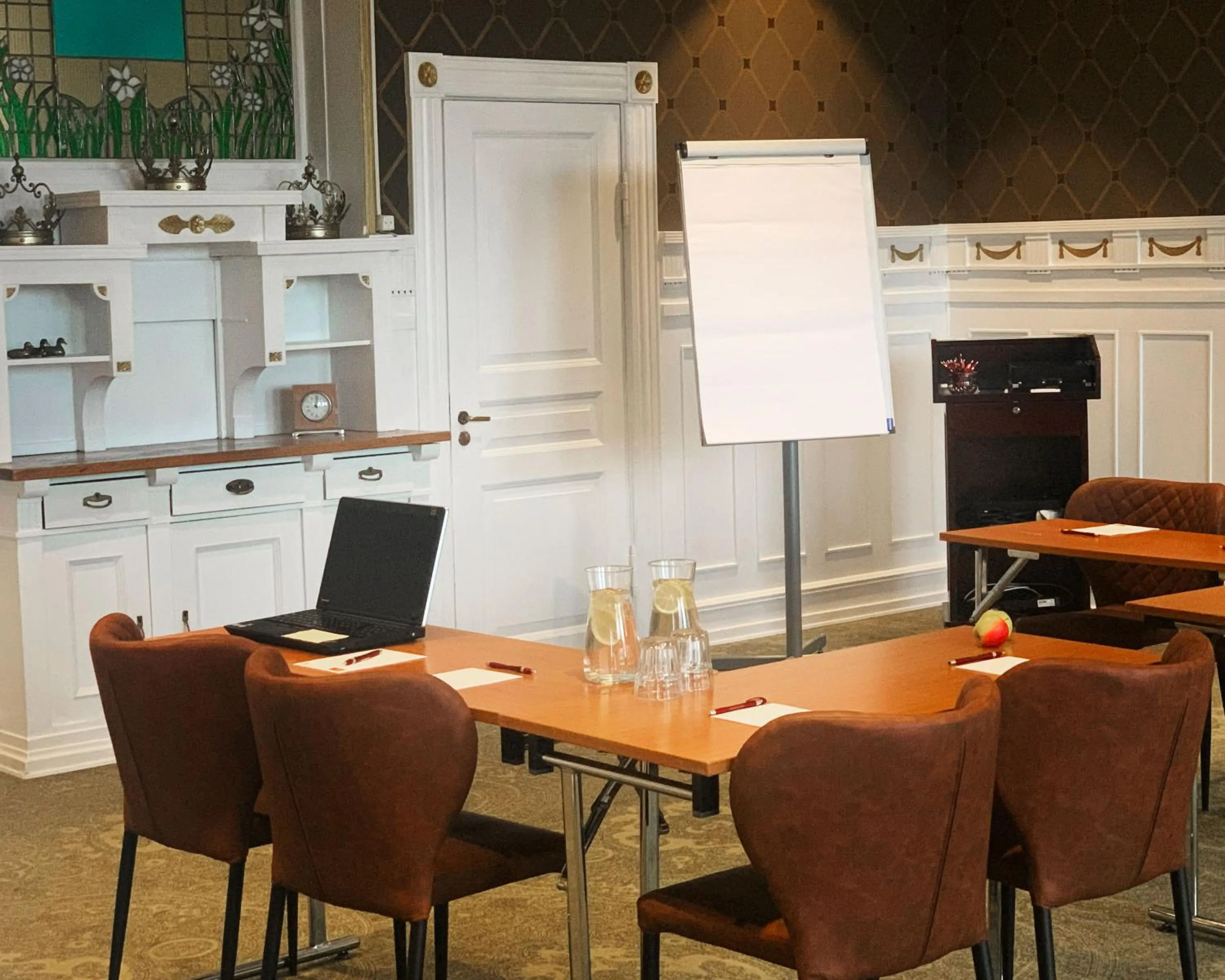 Business facilities in Milling Hotel Plaza