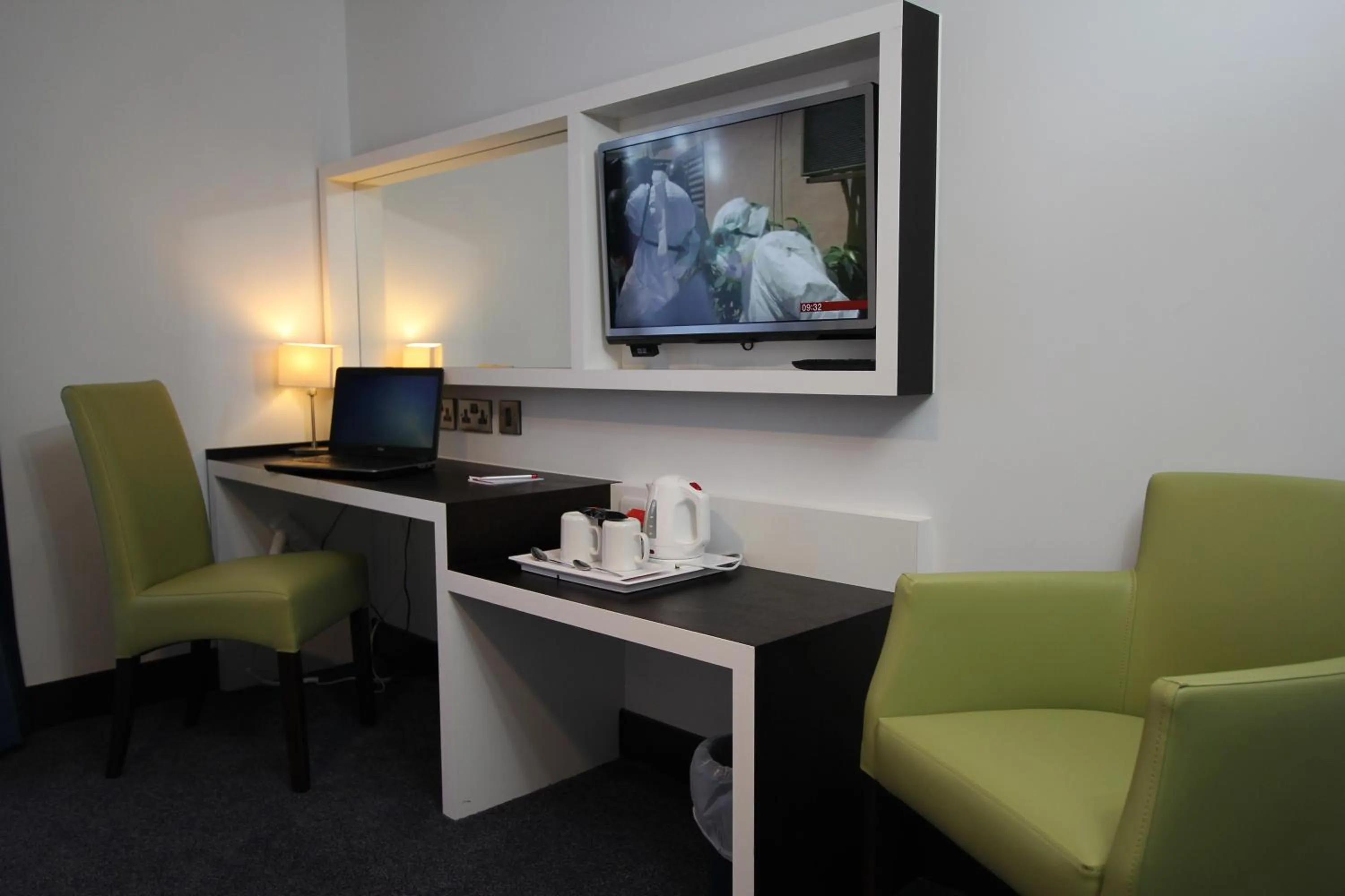 Seating area in Ramada Oxford