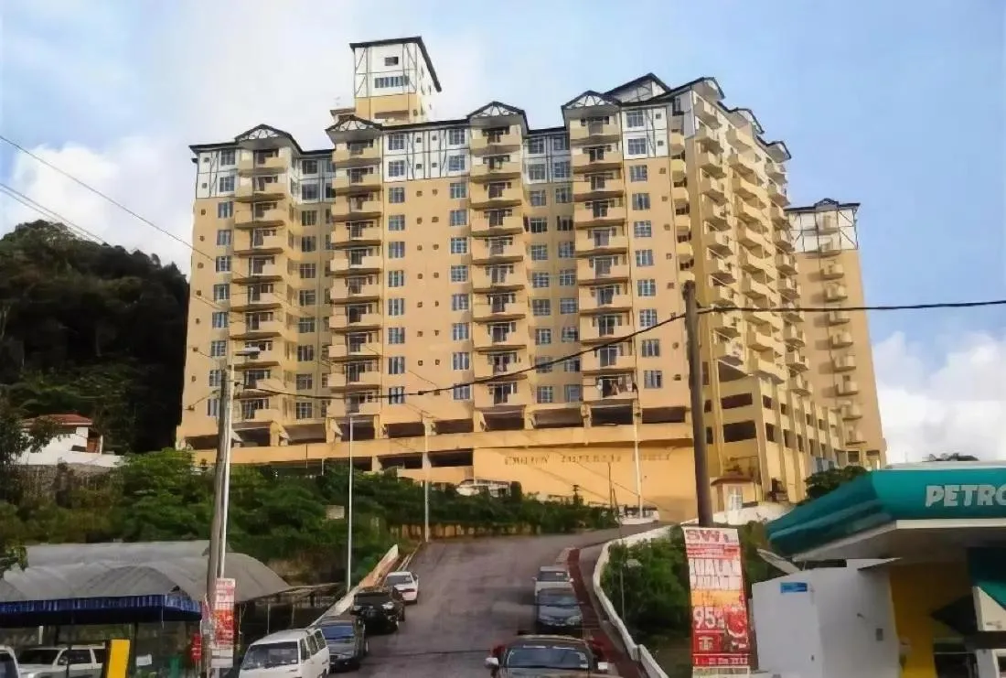 SA Apartments @ Crown Imperial Court