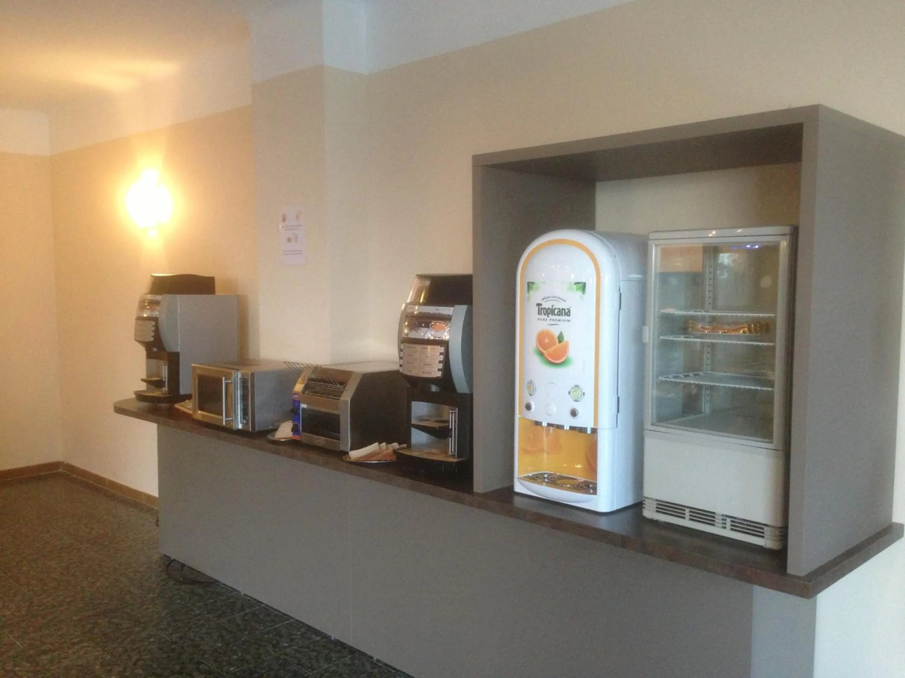 Restaurant/places to eat in Capo D'orto - Porto - Corse