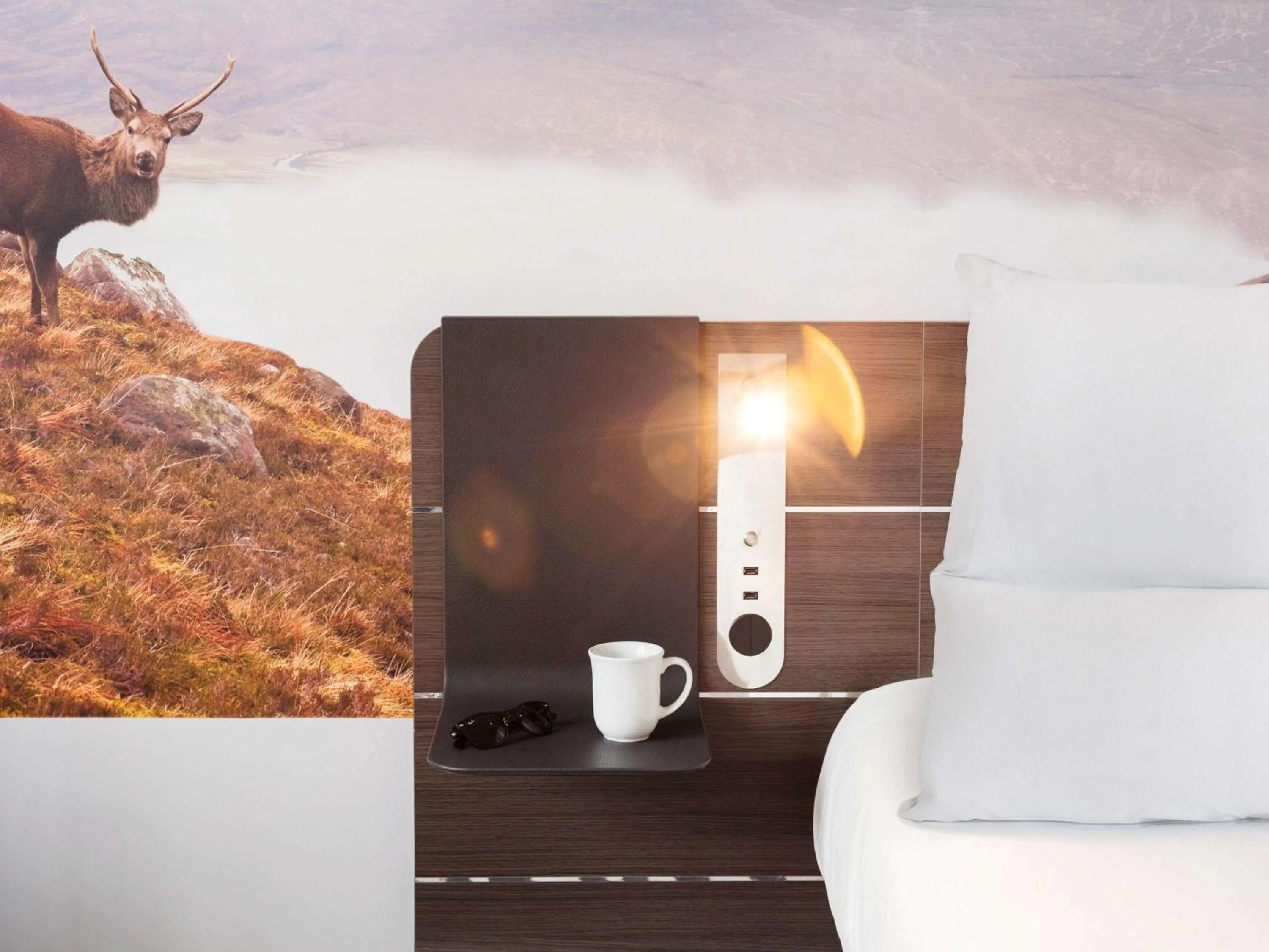 Bed in Novotel Edinburgh Centre