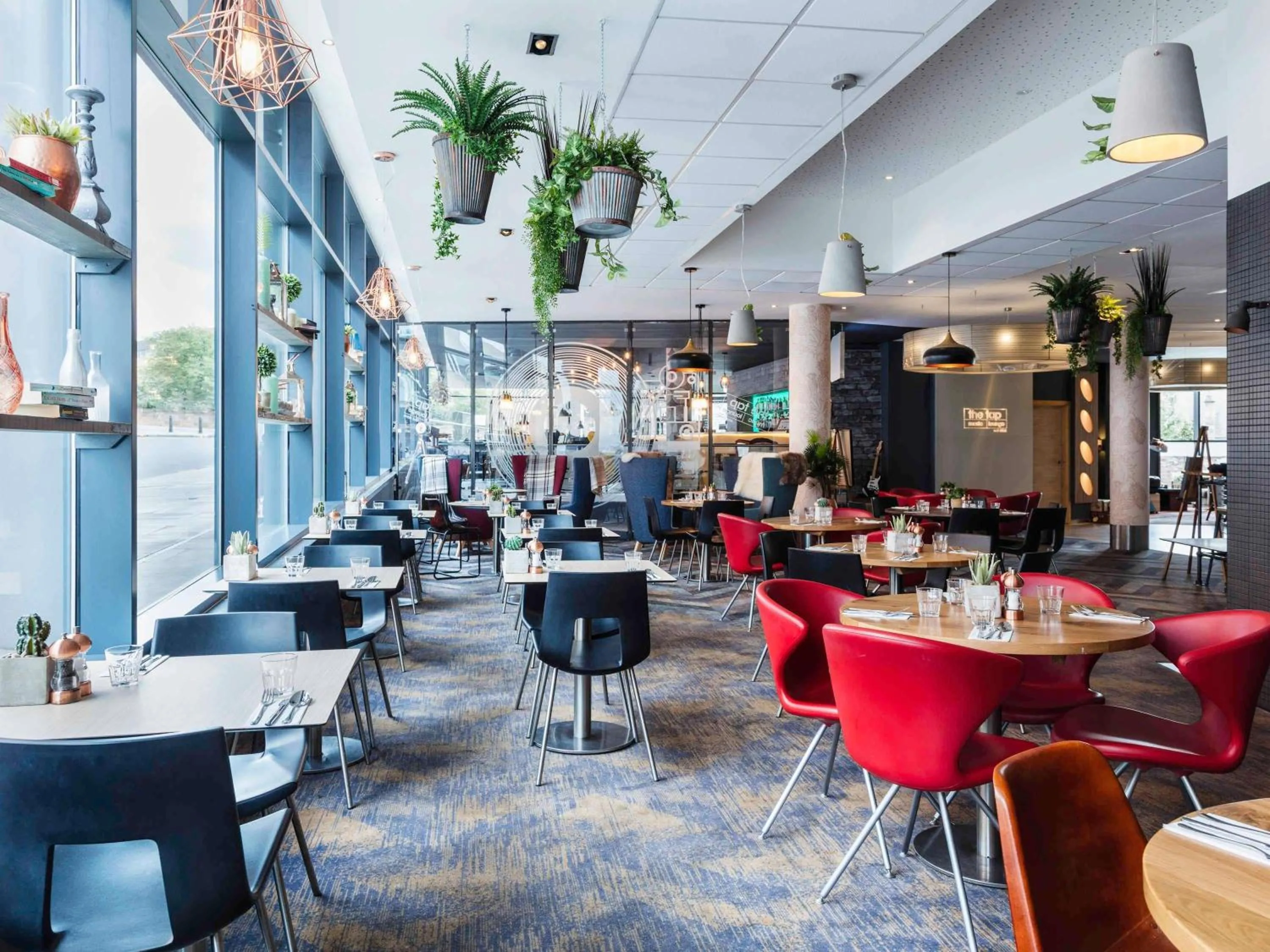 Restaurant/places to eat in Novotel Edinburgh Centre