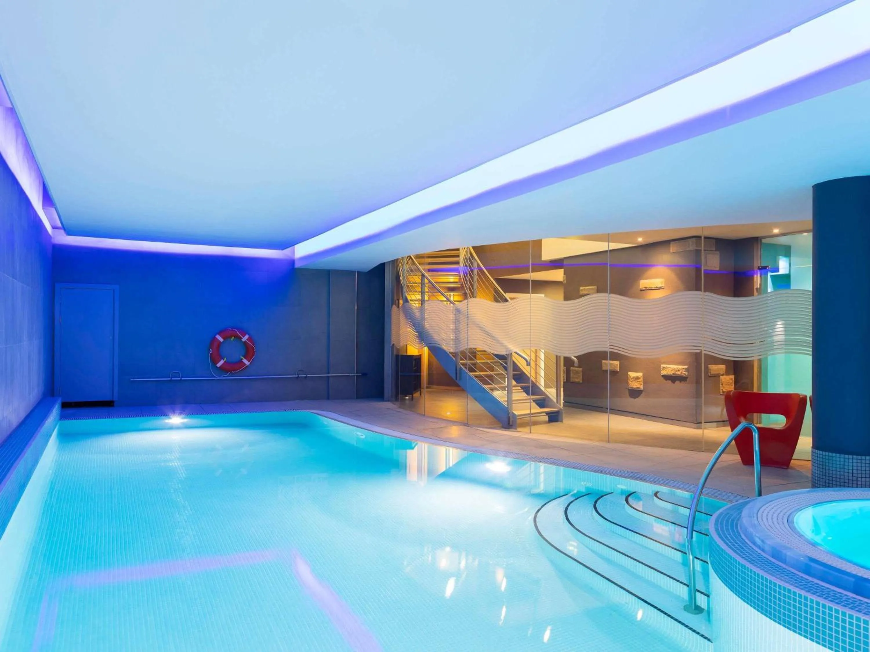 Property building in Novotel Edinburgh Centre