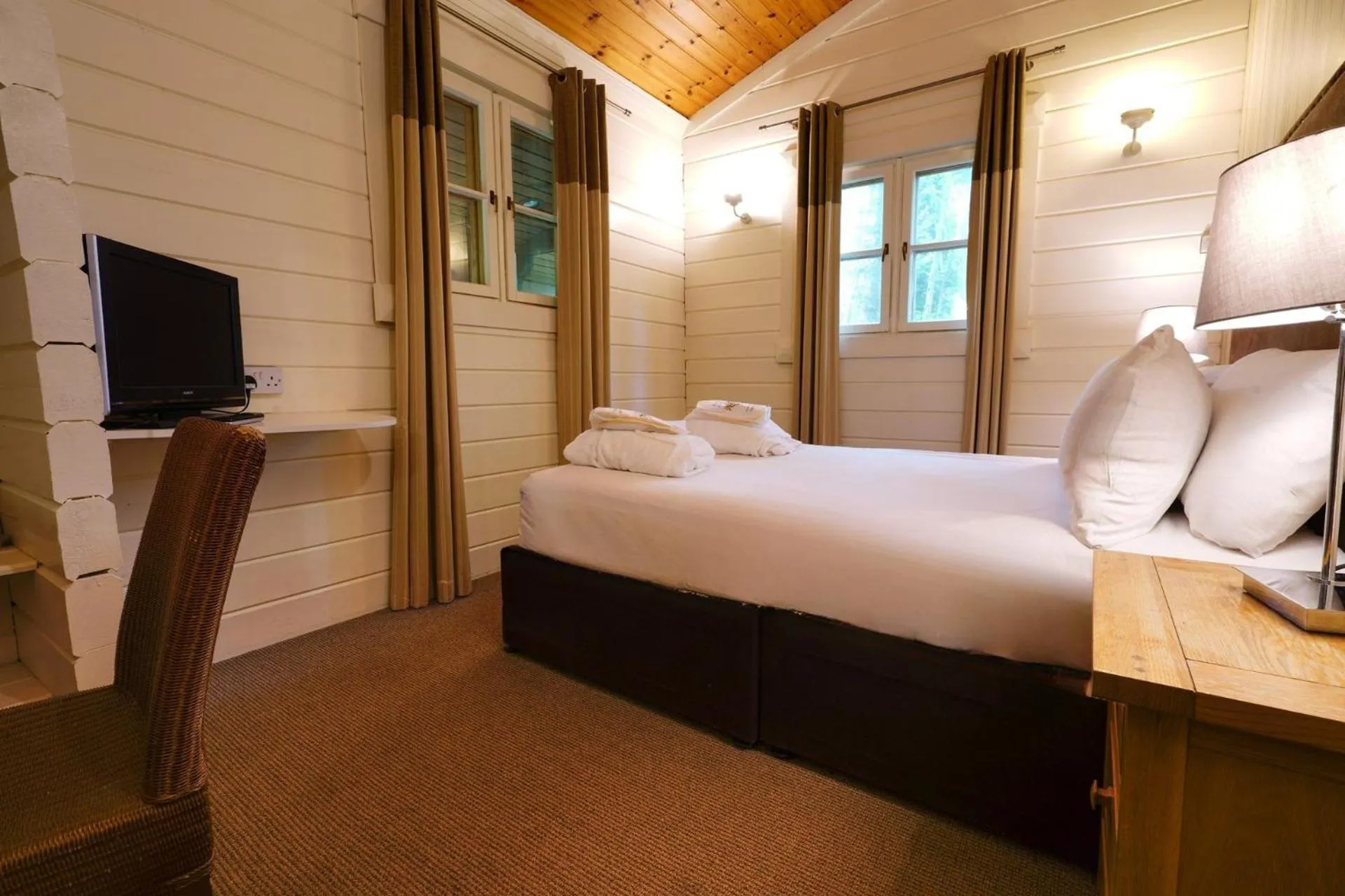 Bedroom, Bed in Chevin Country Park Hotel & Spa