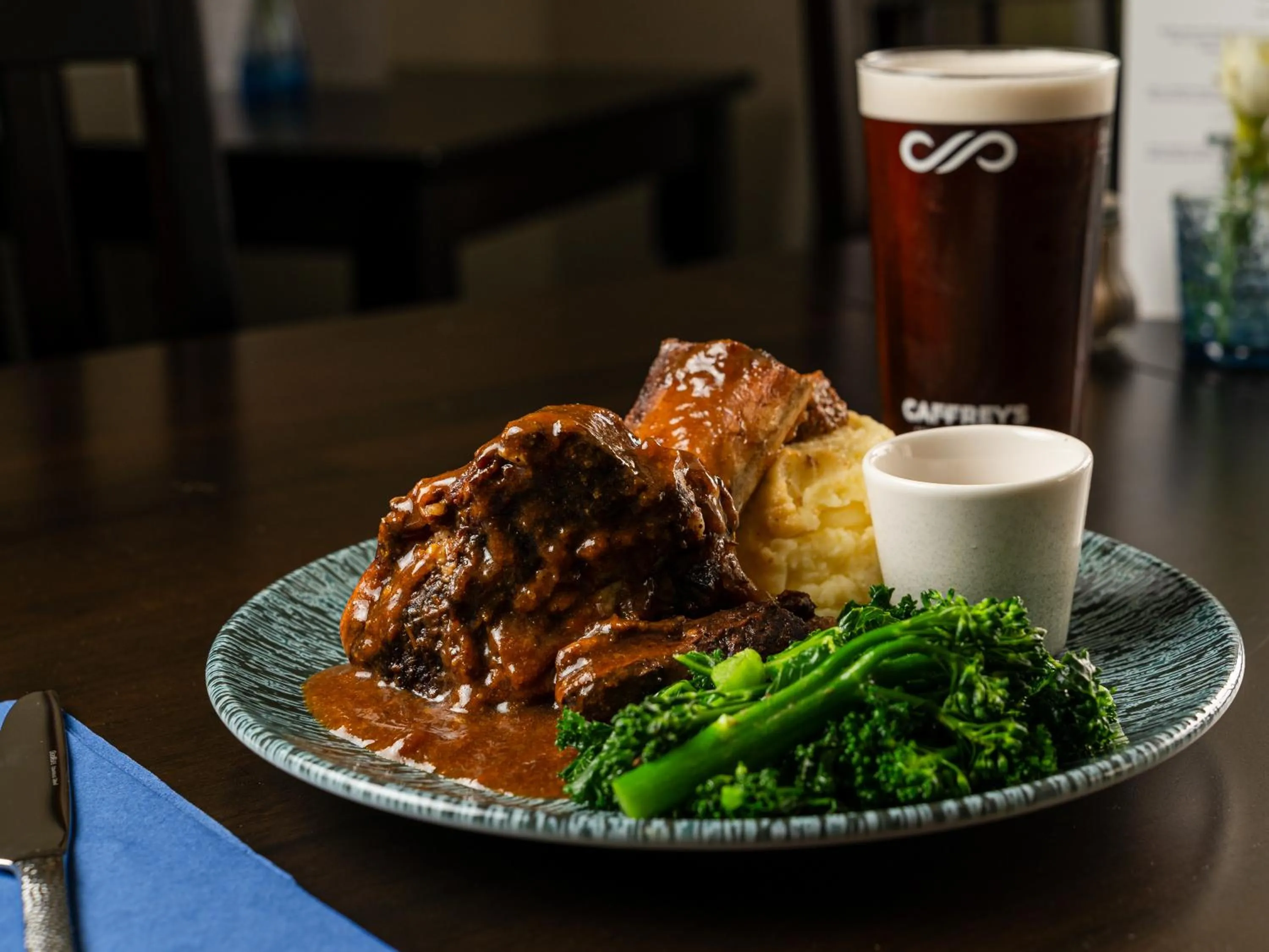 Restaurant/places to eat in Rose & Crown