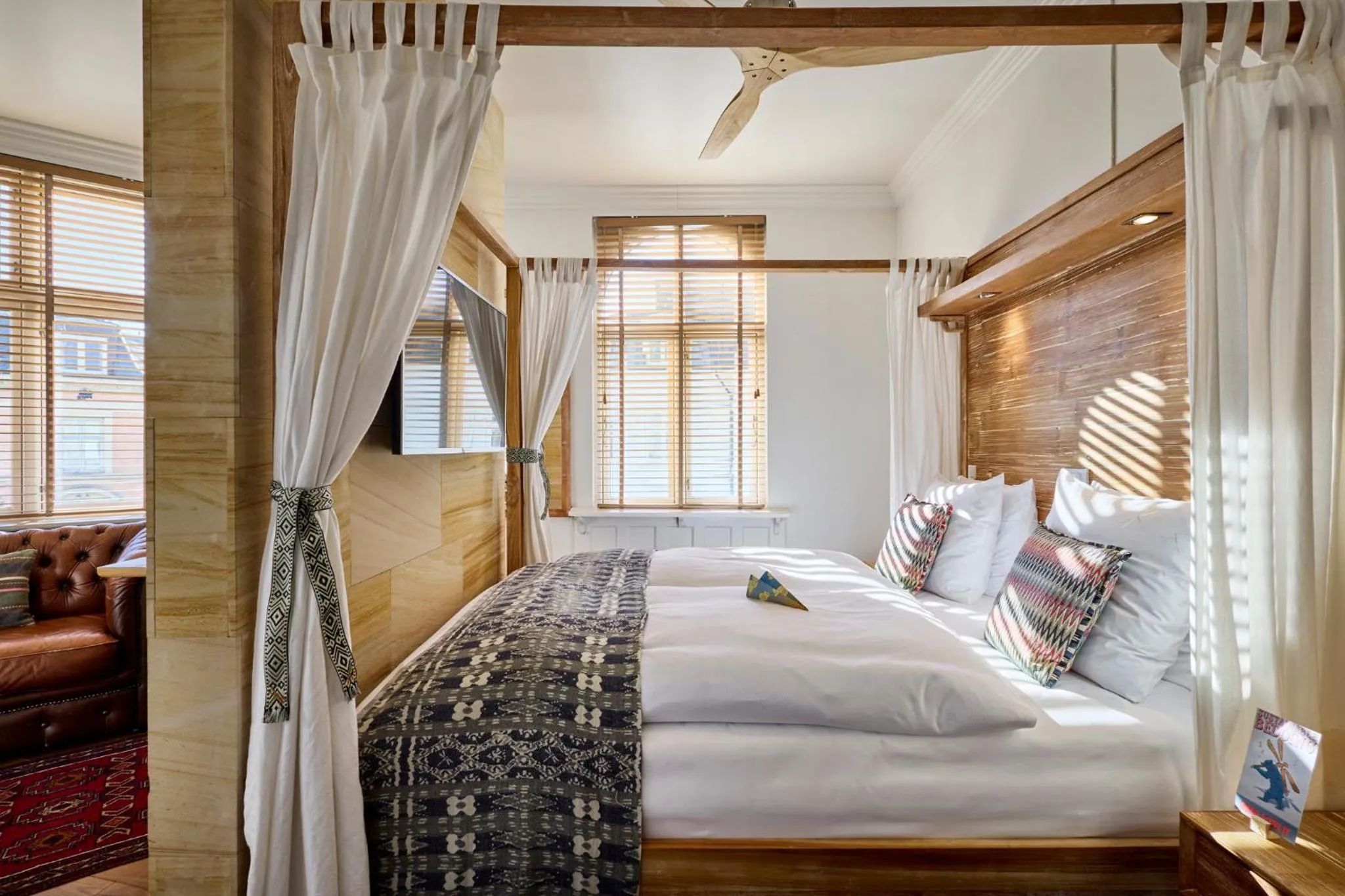 Bedroom, Bed in Axel Guldsmeden