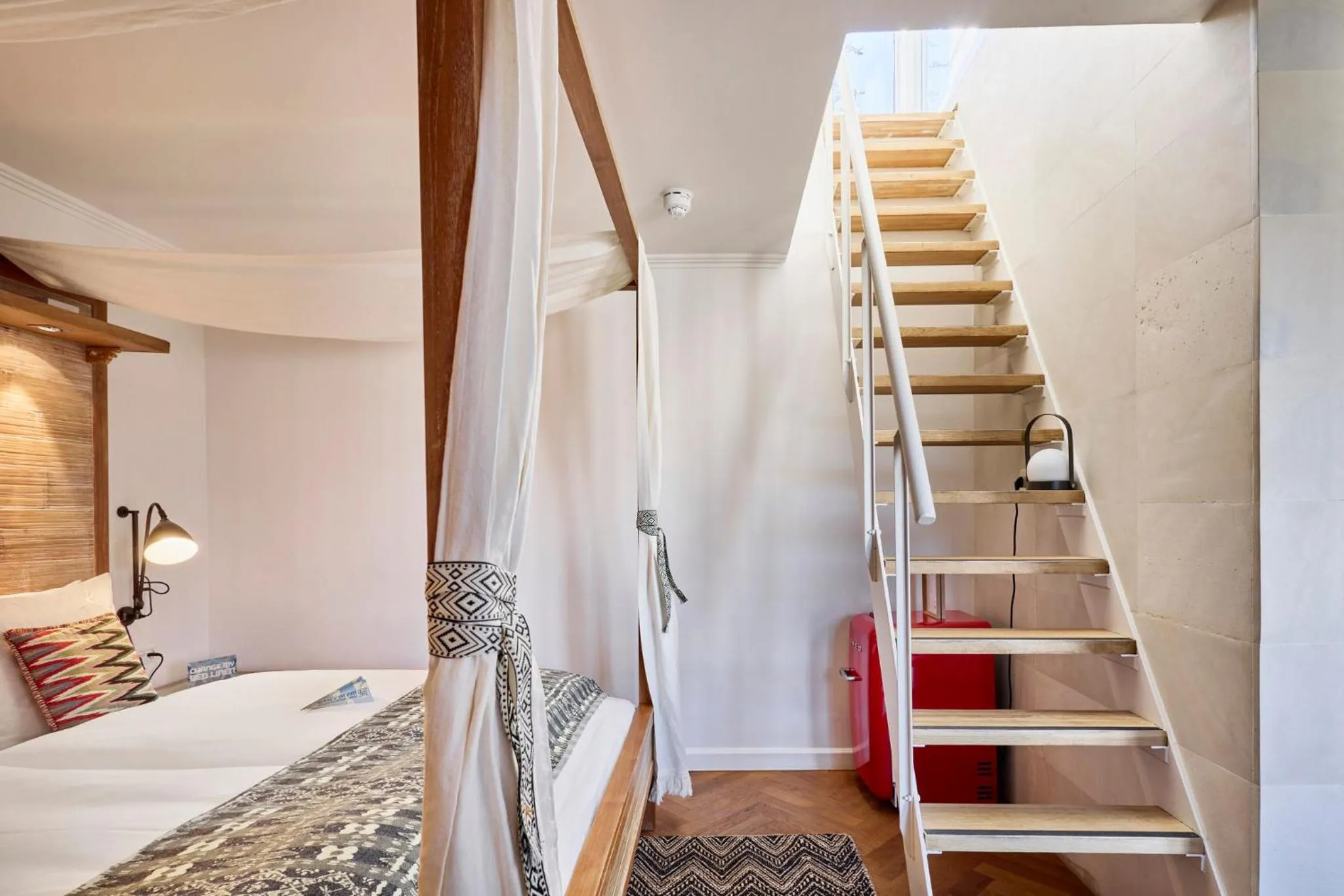 Bedroom, Bed in Axel Guldsmeden