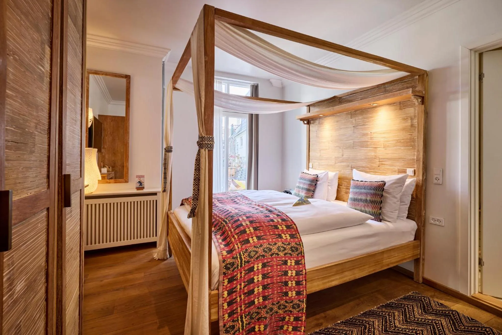 Bedroom, Bed in Axel Guldsmeden