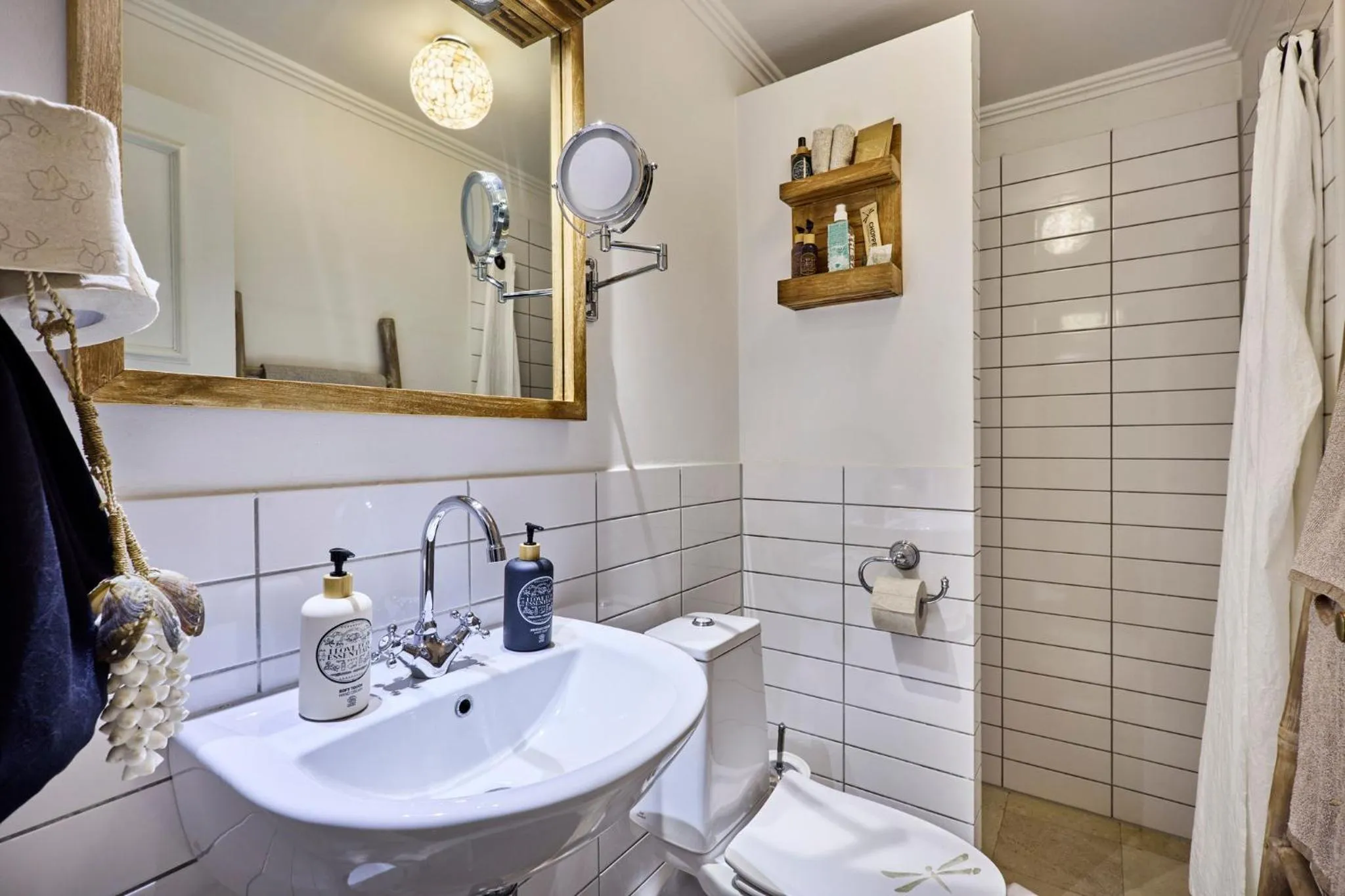 Bathroom in Axel Guldsmeden