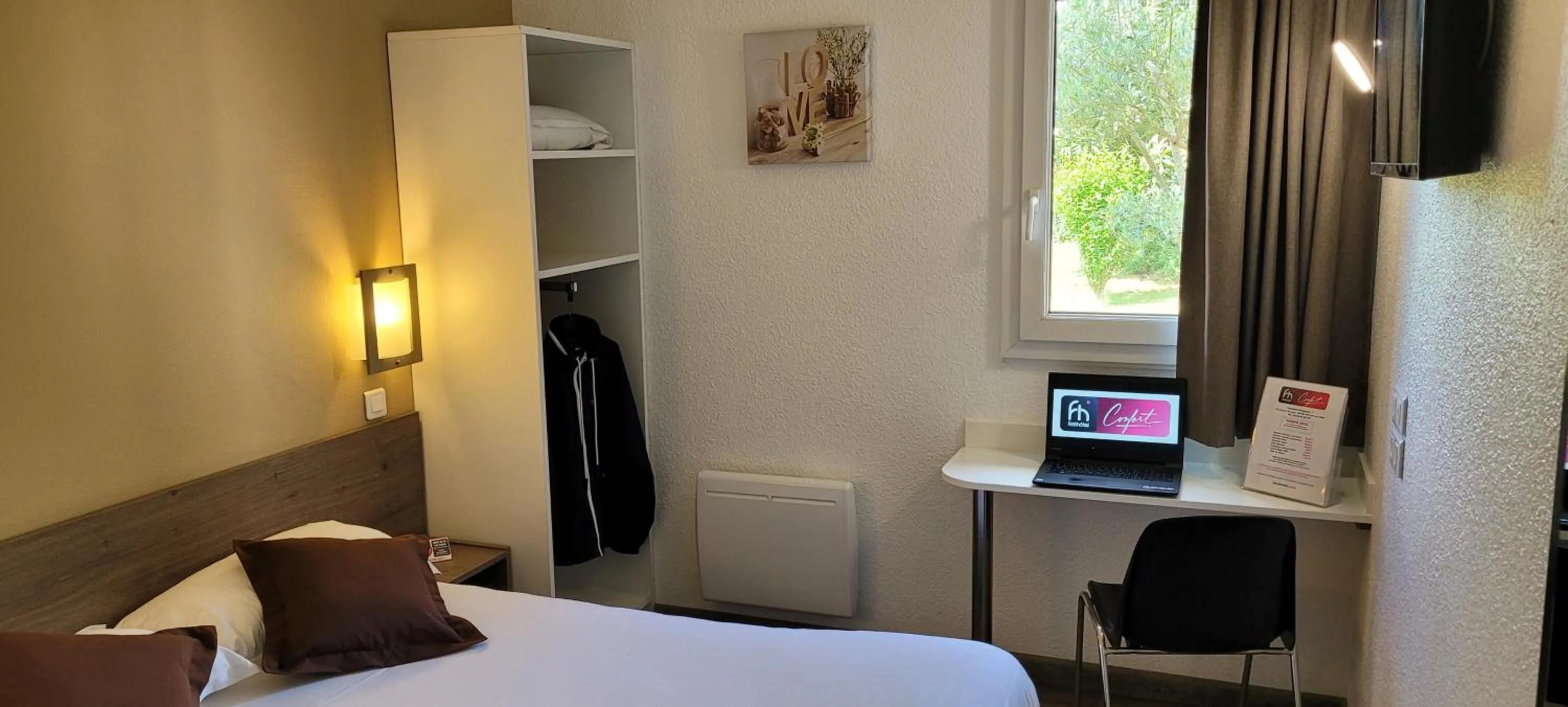 Bedroom, Bed in Fasthôtel Périgueux - Un Hôtel FH Confort
