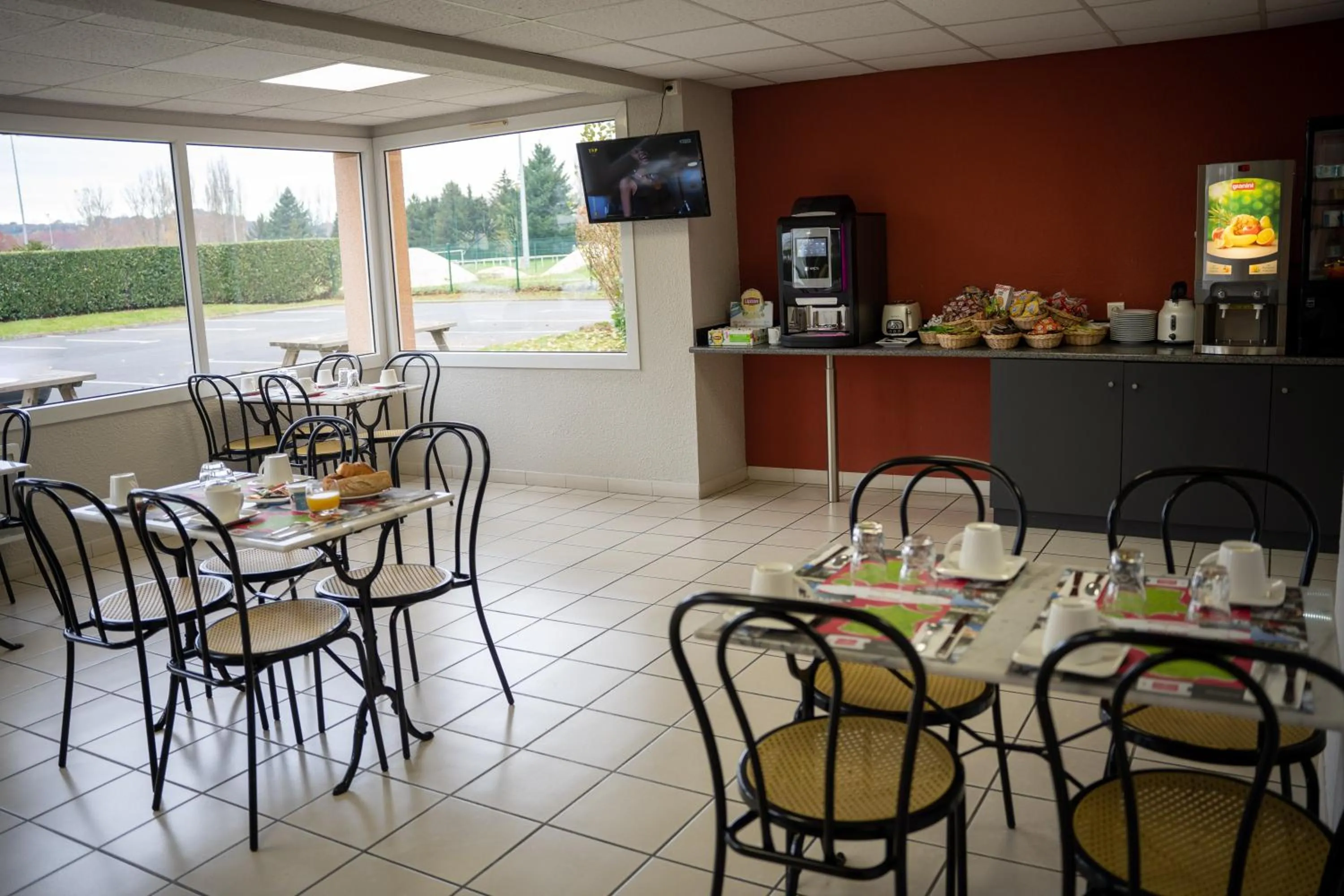 Buffet breakfast in Fasthôtel Périgueux - Un Hôtel FH Confort