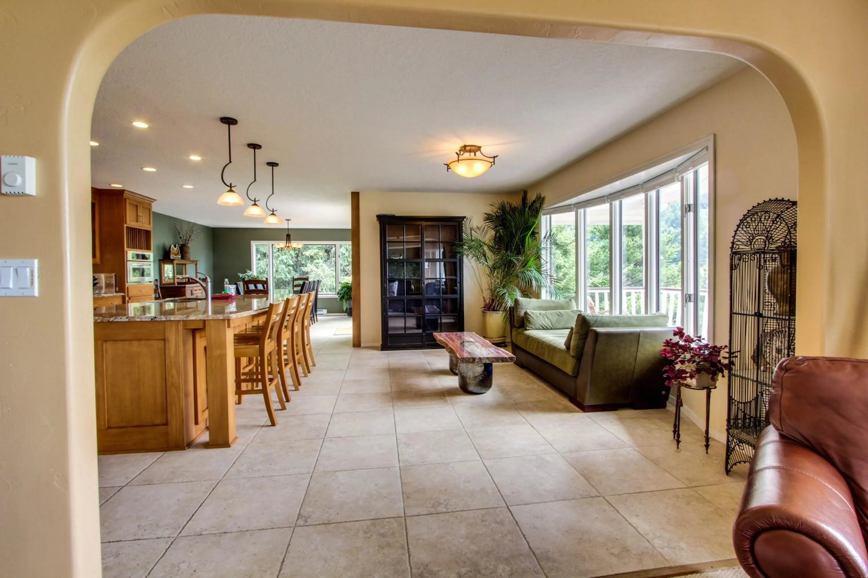 Hidden Luxury Beachfront Estate