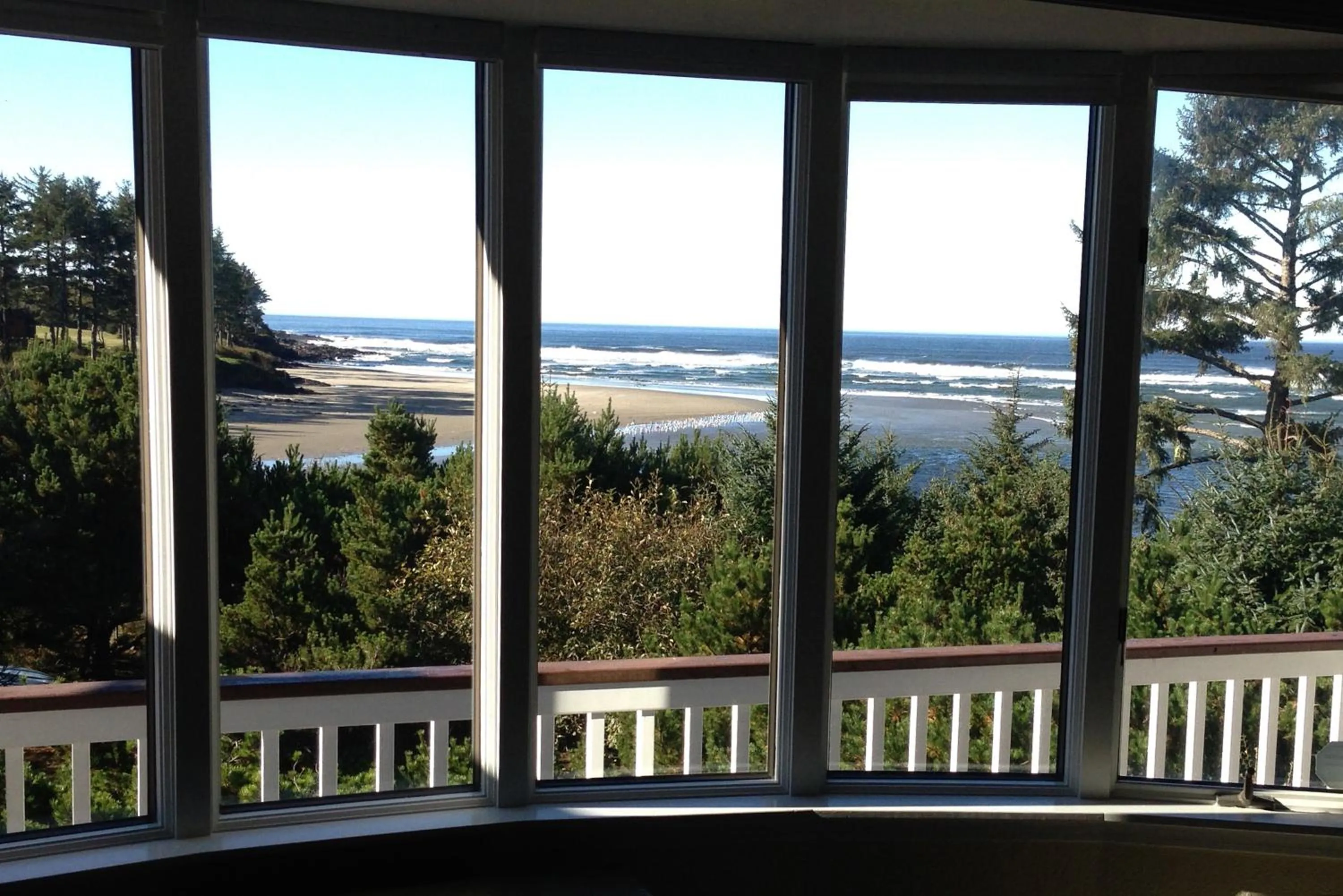 Hidden Luxury Beachfront Estate