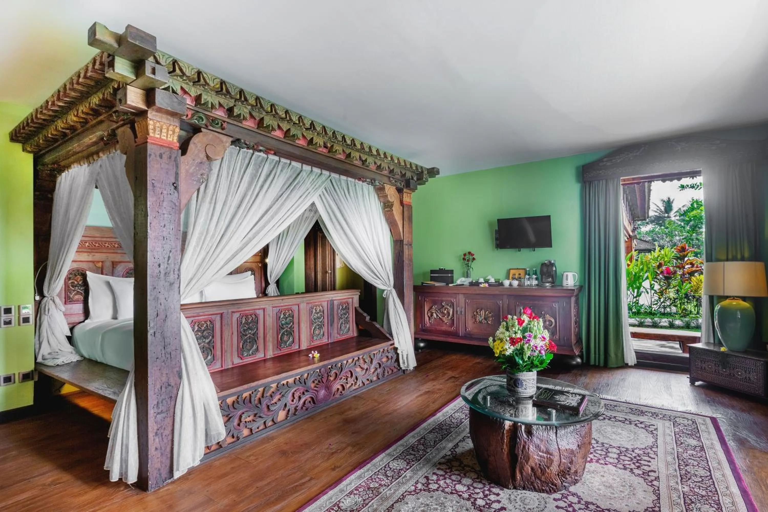 Bed in Permata Ayung Private Estate