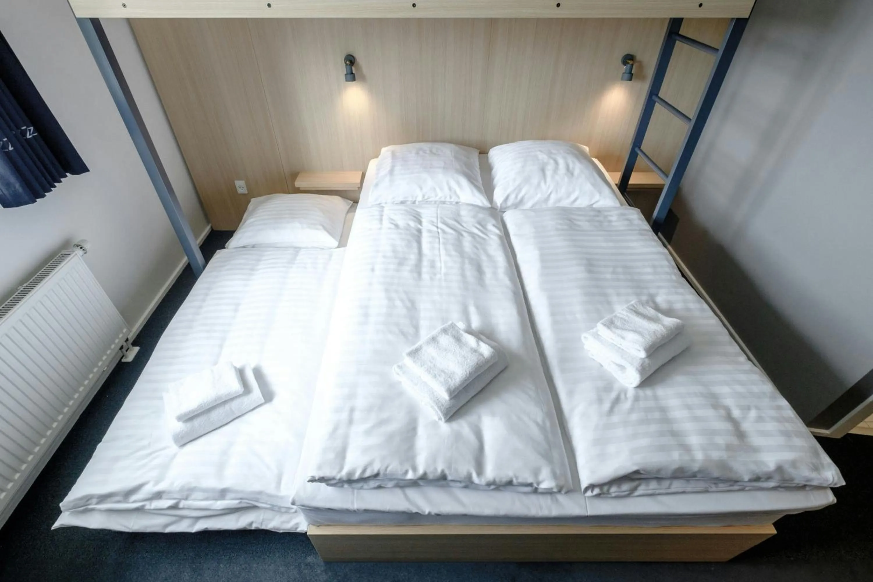 Photo of the whole room, Bed in Four Points Flex by Sheraton Ballerup