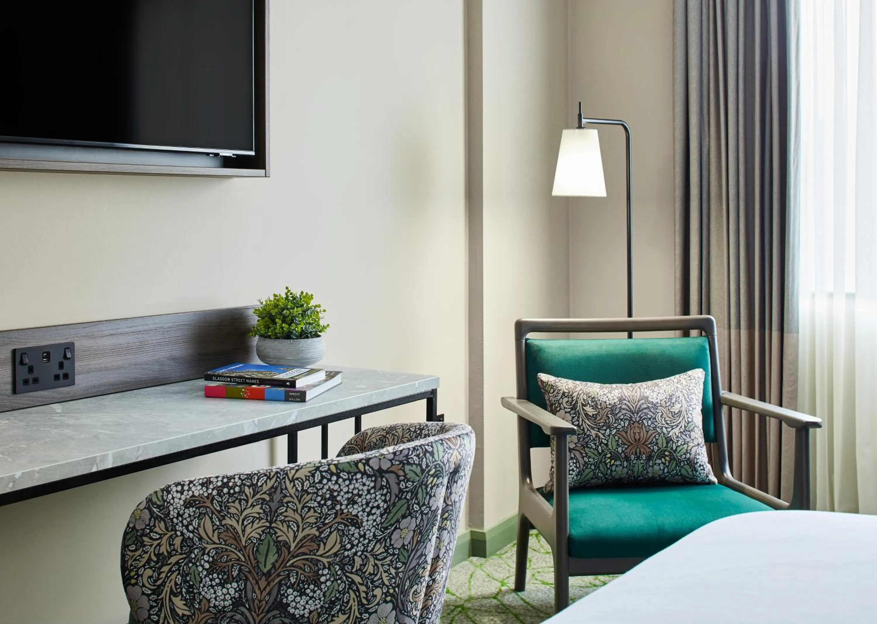 Bedroom, Bed in Leonardo Royal Hotel Glasgow