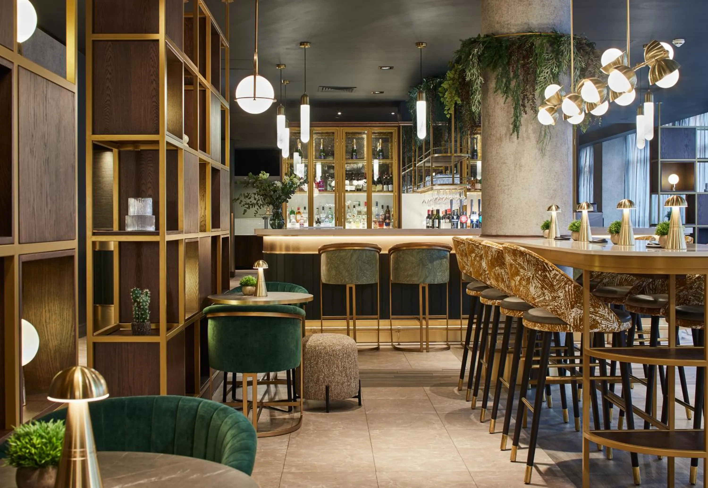 Lounge or bar in Leonardo Royal Hotel Glasgow