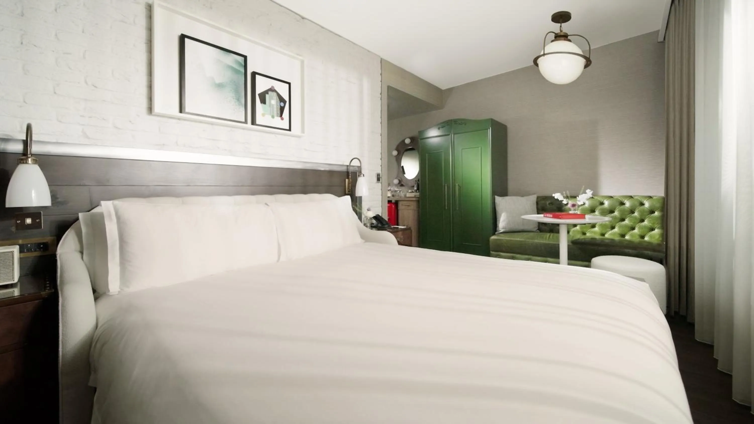 Bedroom, Bed in Virgin Hotels London - Shoreditch