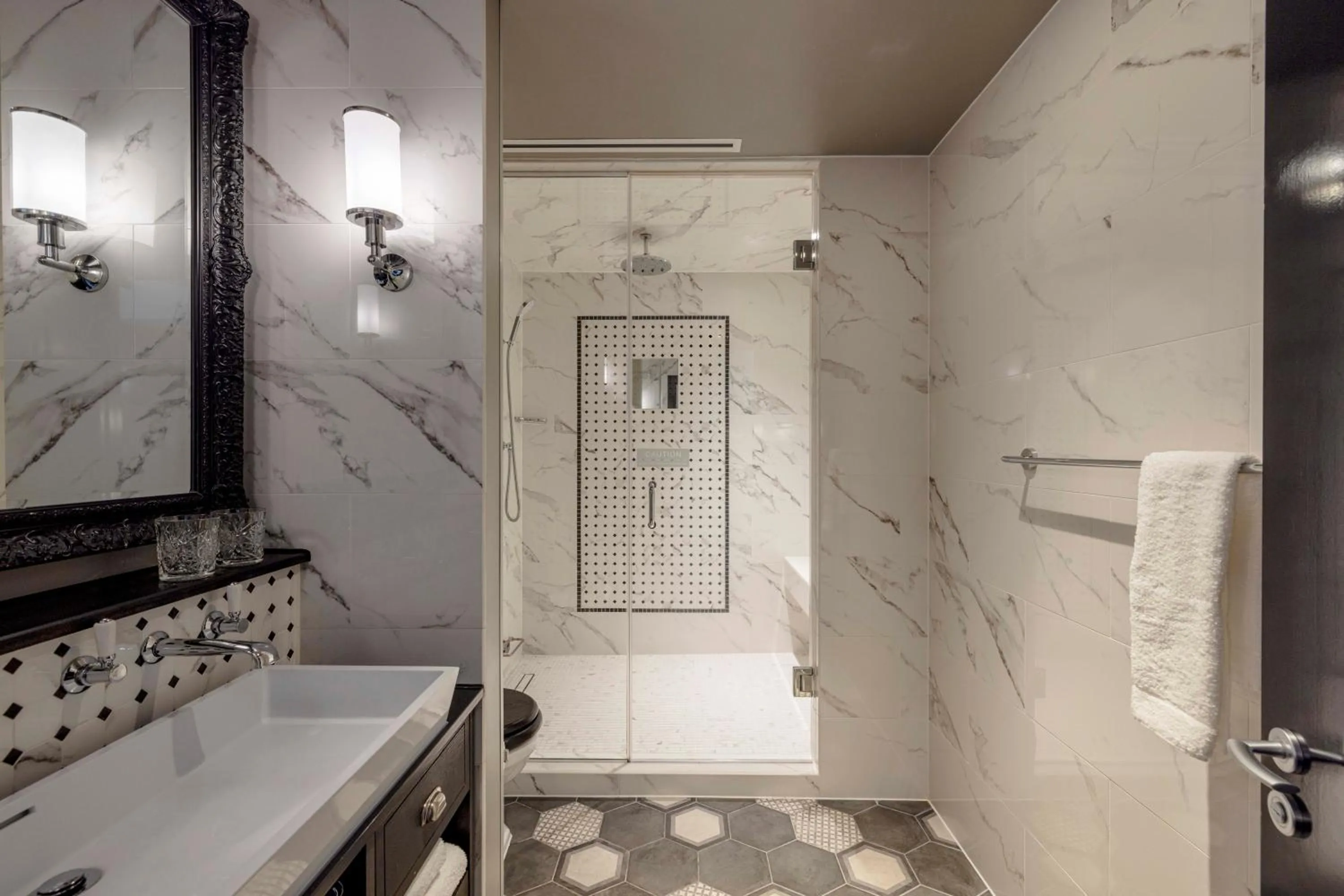 Bathroom in Mondrian London Shoreditch