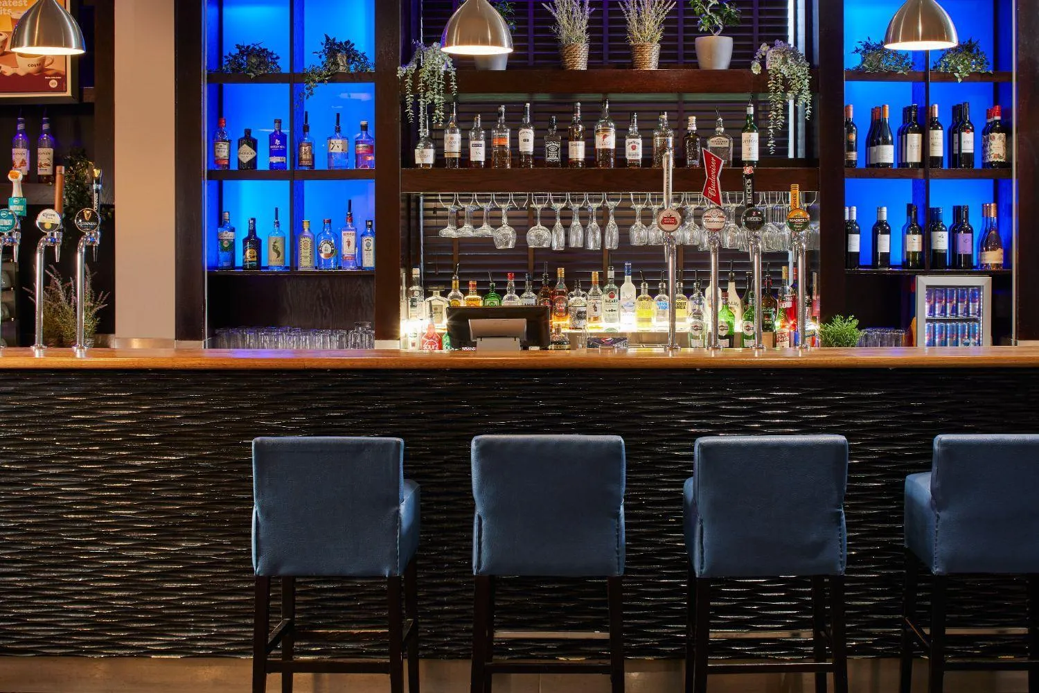 Lounge or bar in Leonardo Hotel Newcastle