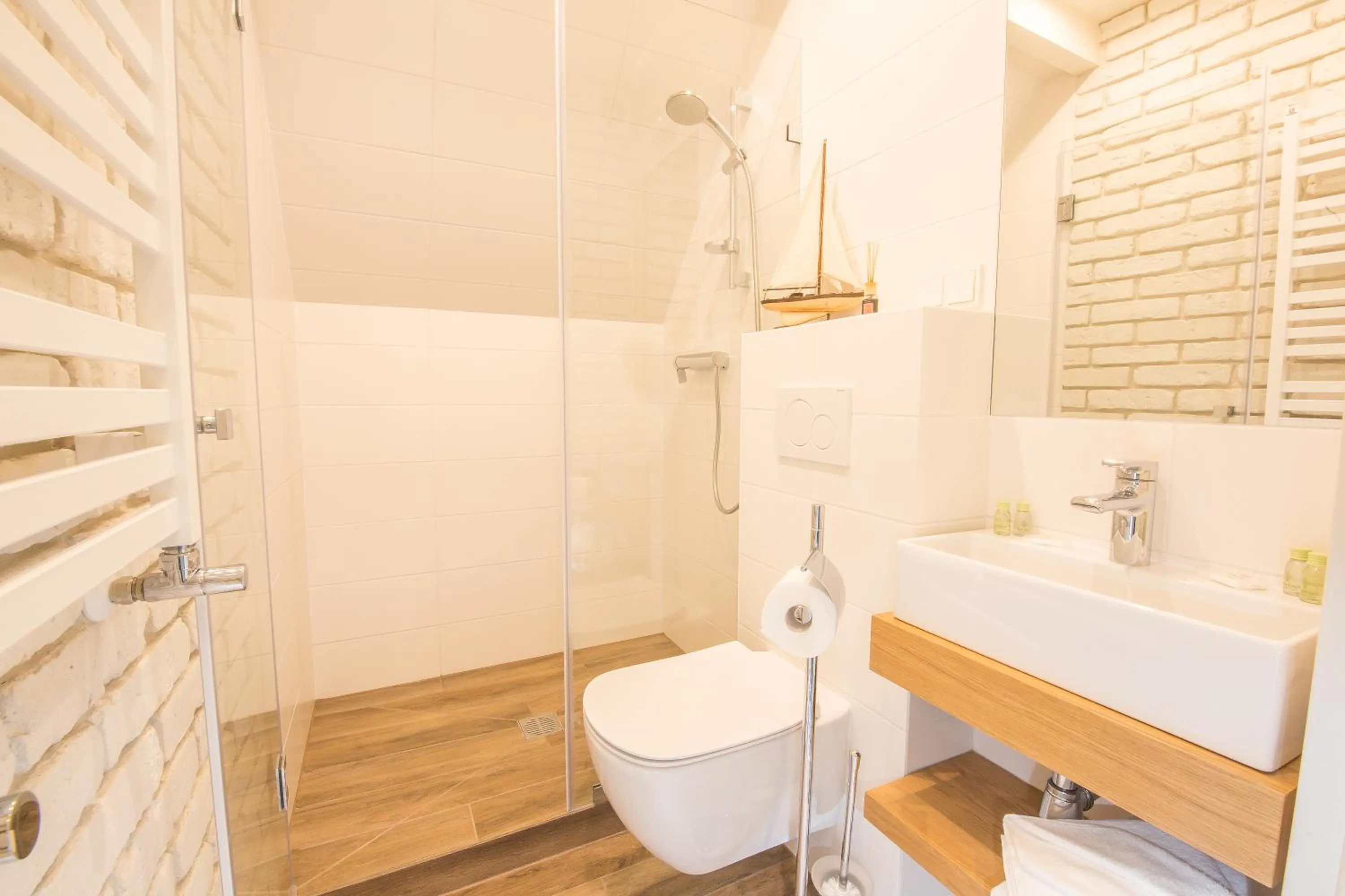 Shower in Willa Legenda Hotel Adults Only