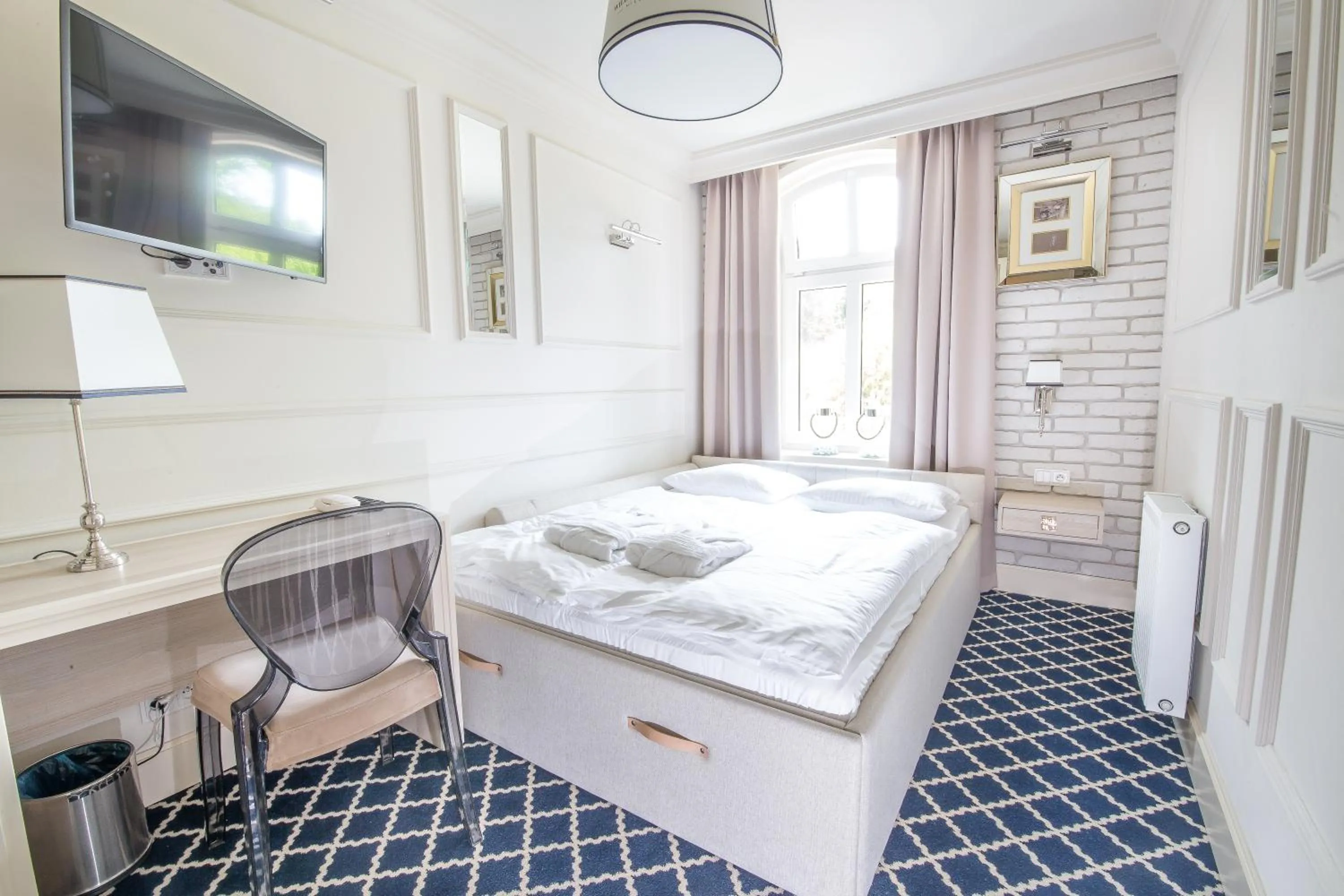 Bed in Willa Legenda Hotel Adults Only