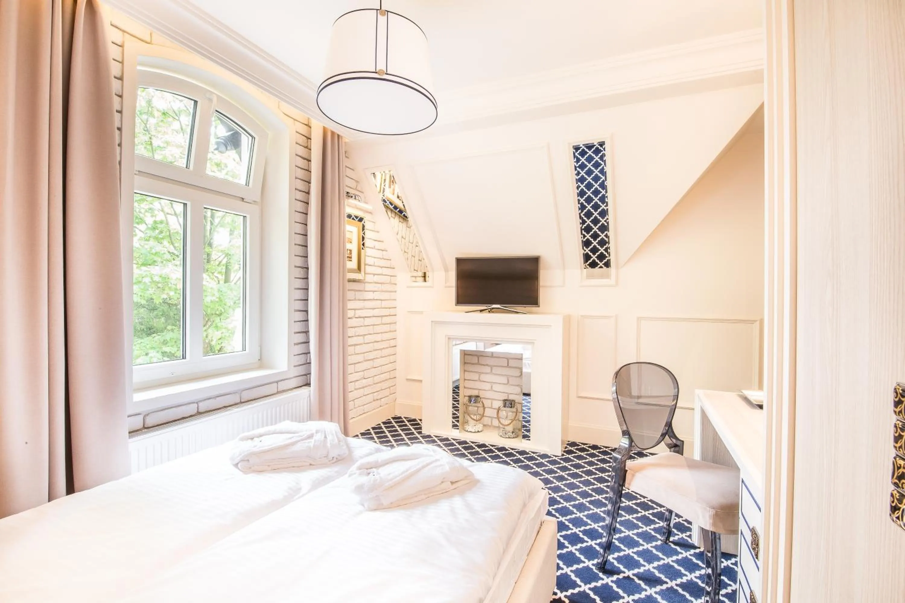 Spring, Bed in Willa Legenda Hotel Adults Only