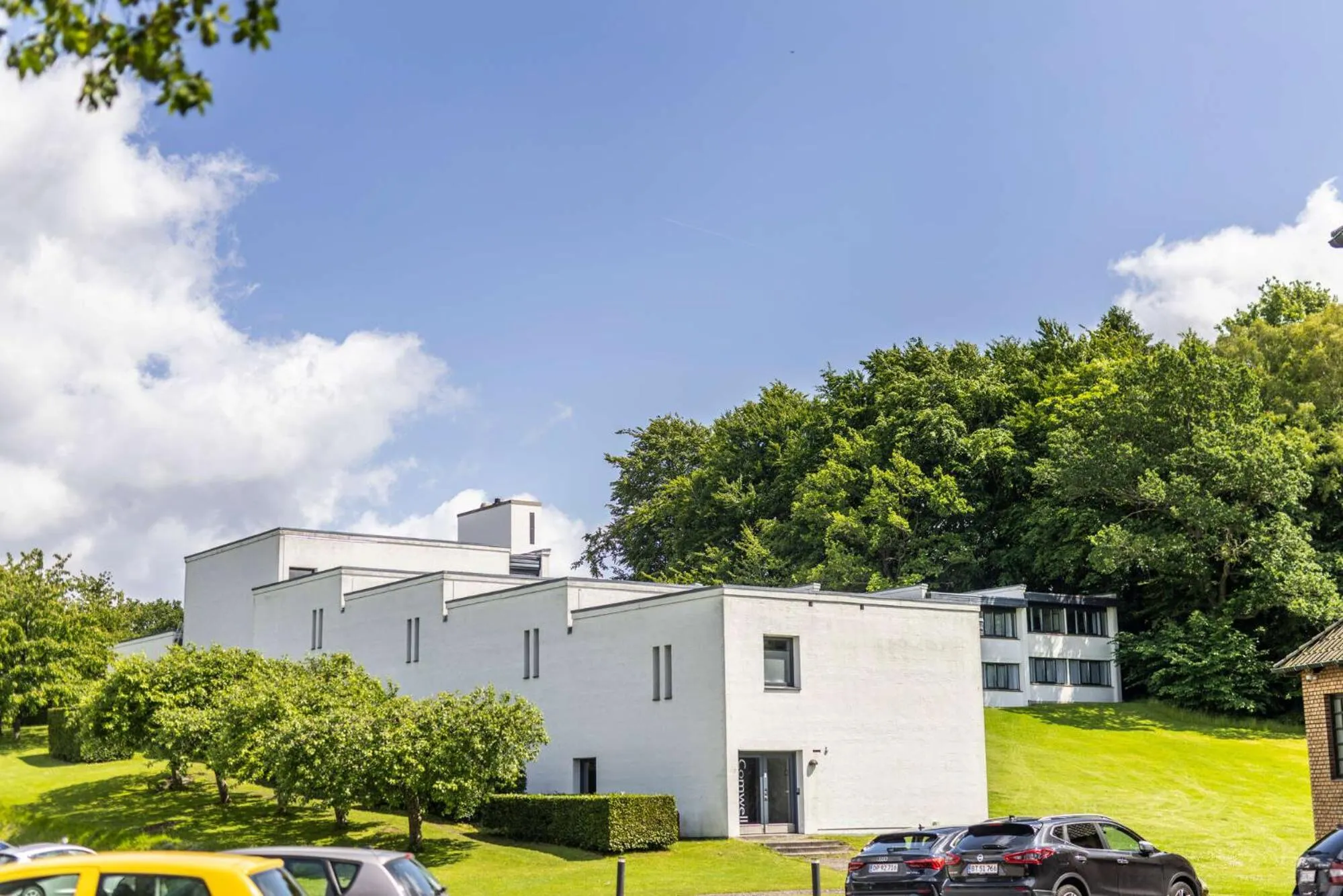 Property building in Comwell Holte