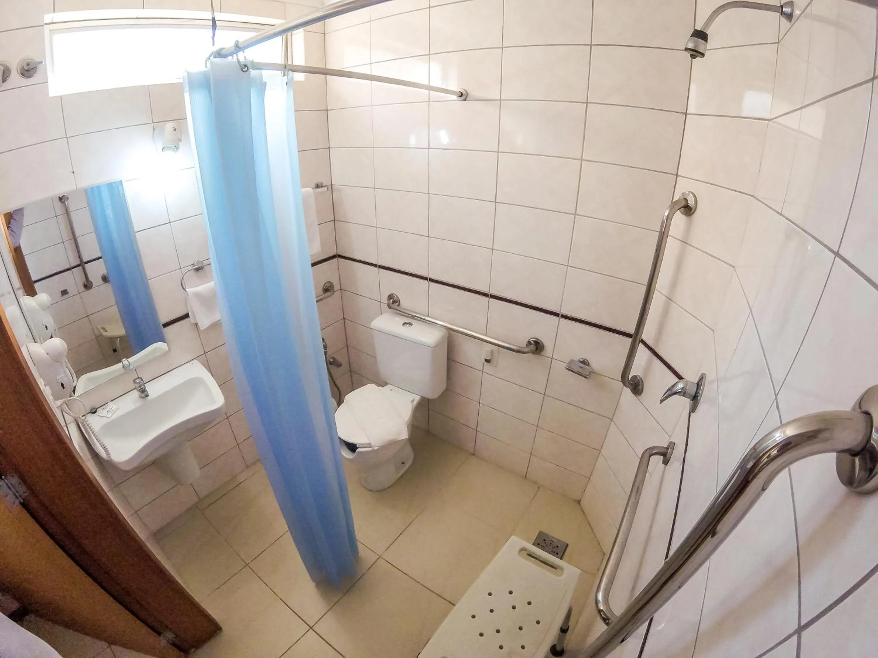 Bathroom in Milão Hotel