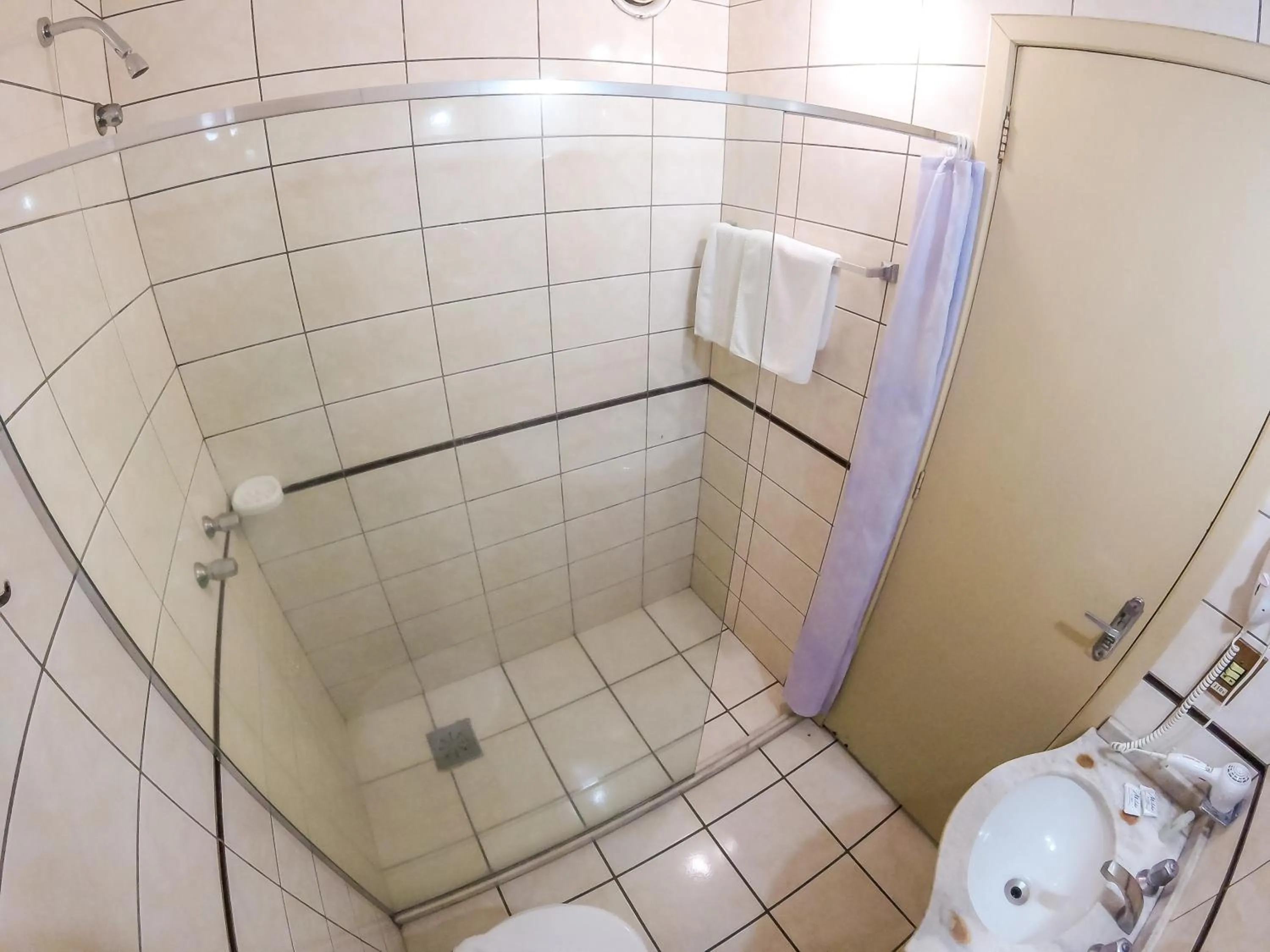 Bathroom in Milão Hotel