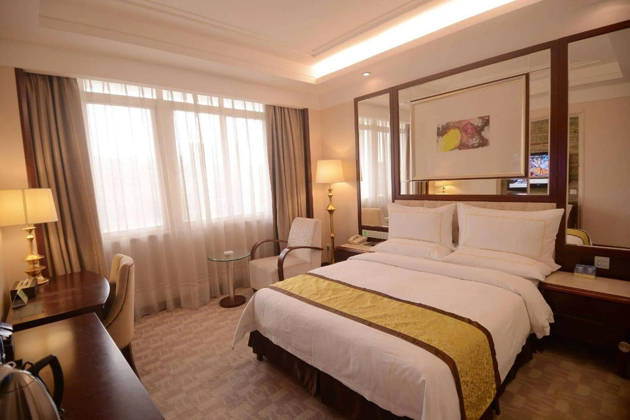 Standard King Room in Ramada Shenzhen Baoan