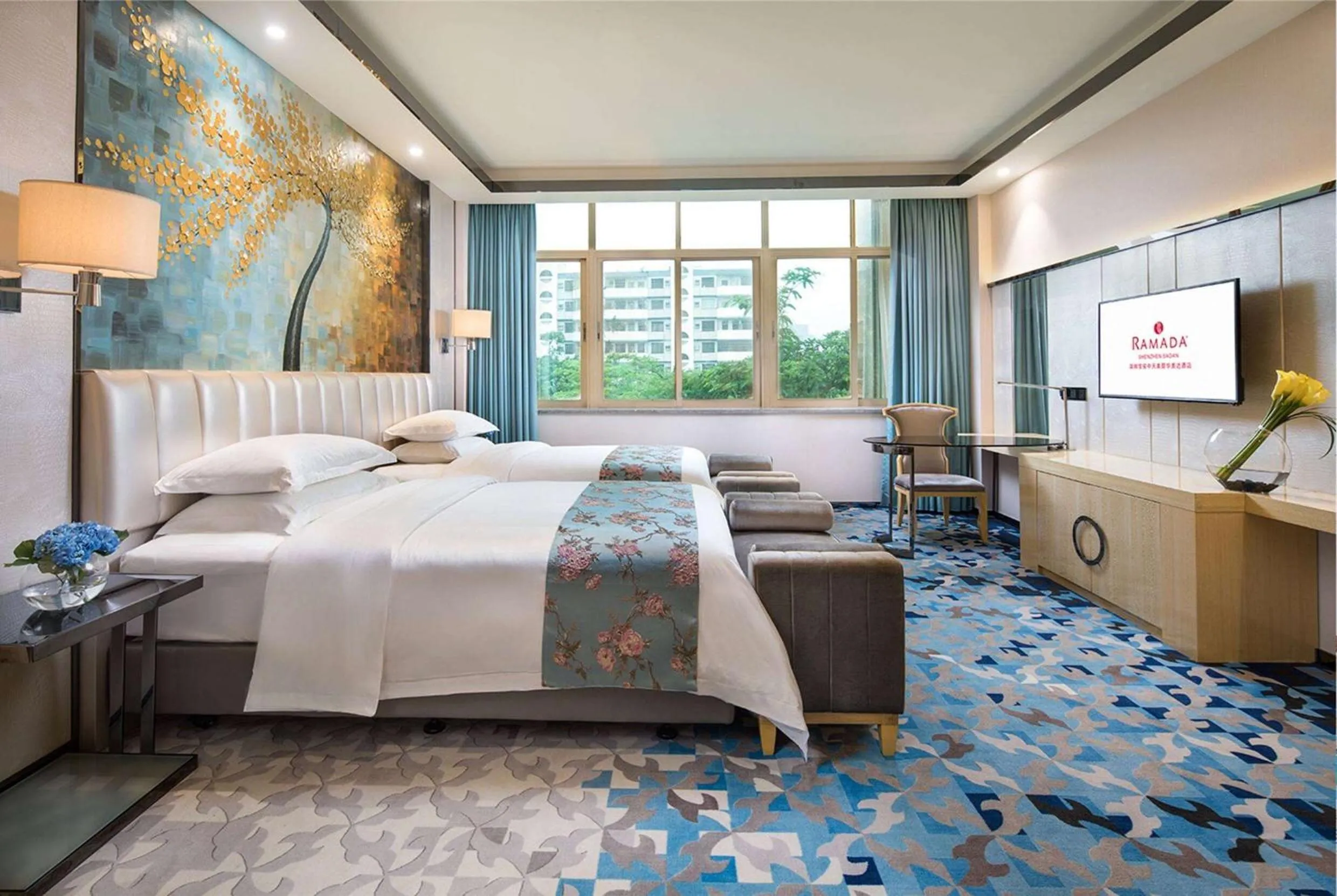 Photo of the whole room, Bed in Ramada Shenzhen Baoan