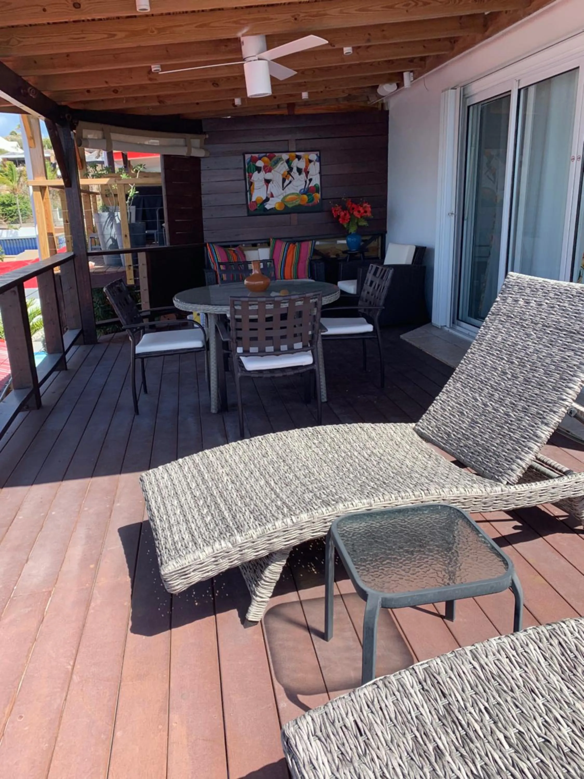 Patio in Les Balcons d'Oyster Pond