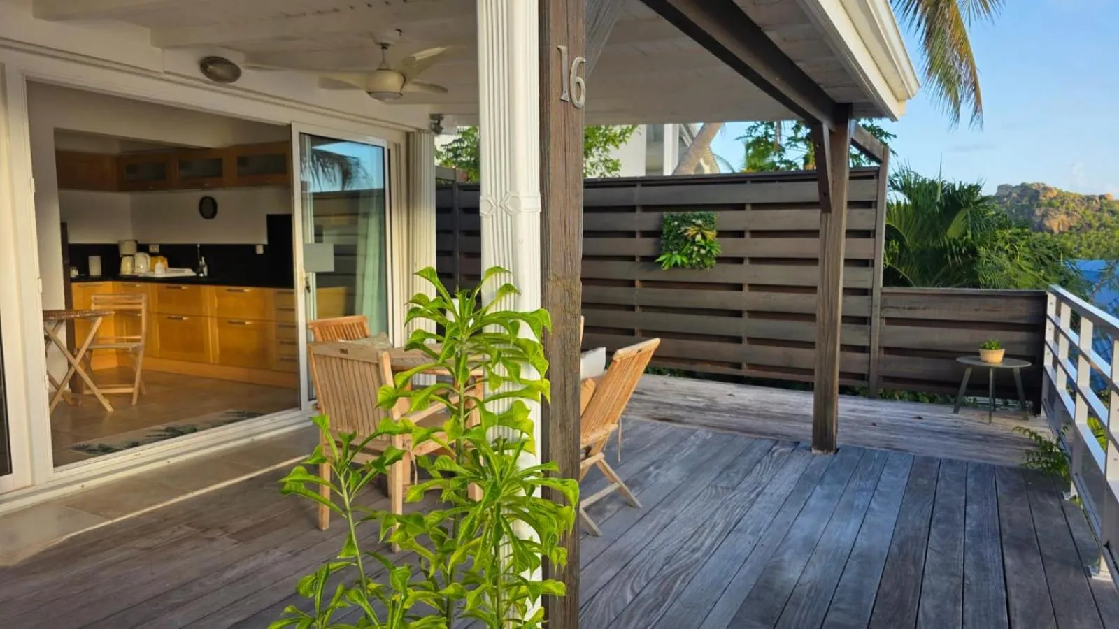 Patio in Les Balcons d'Oyster Pond