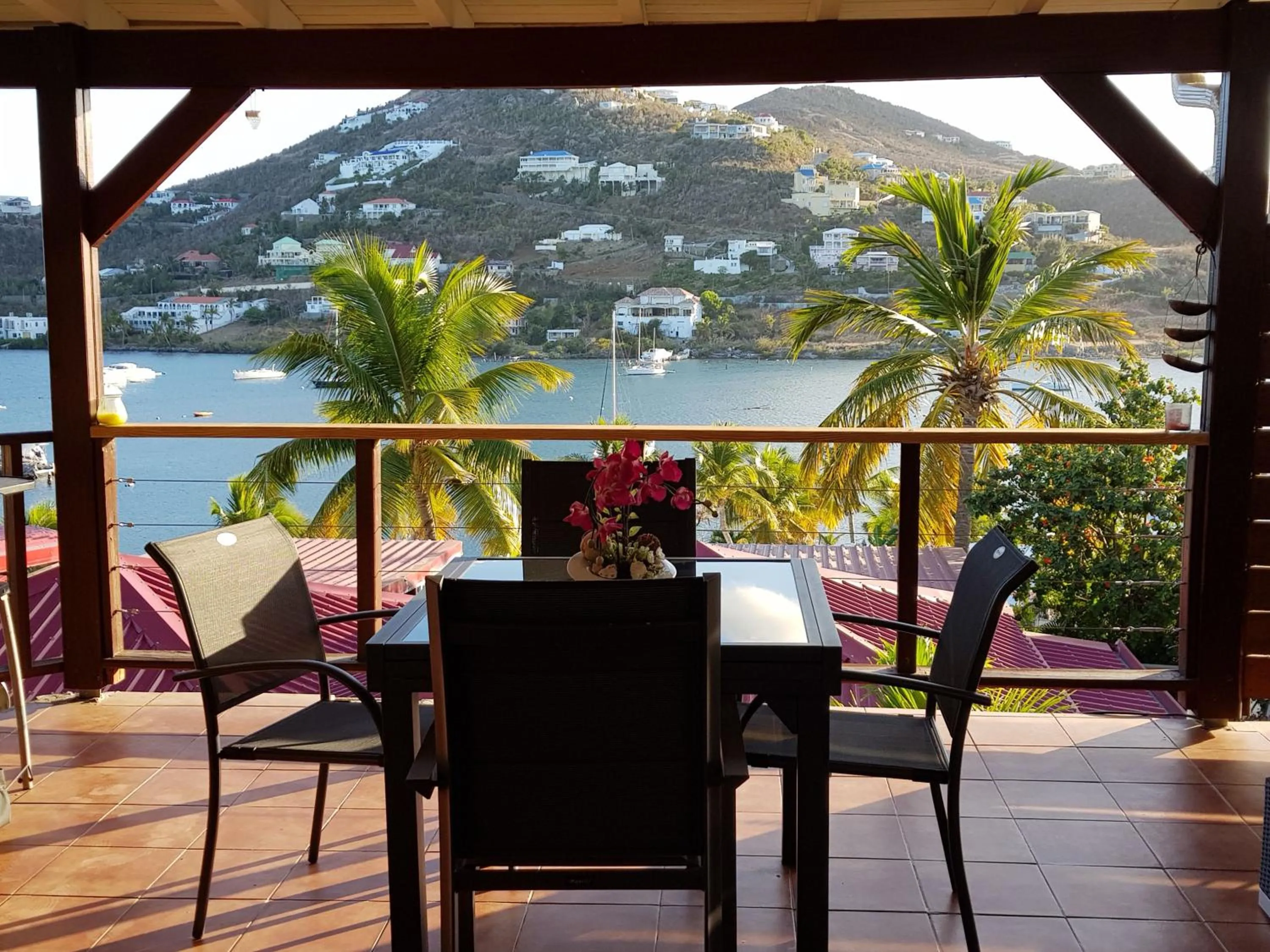 Patio in Les Balcons d'Oyster Pond
