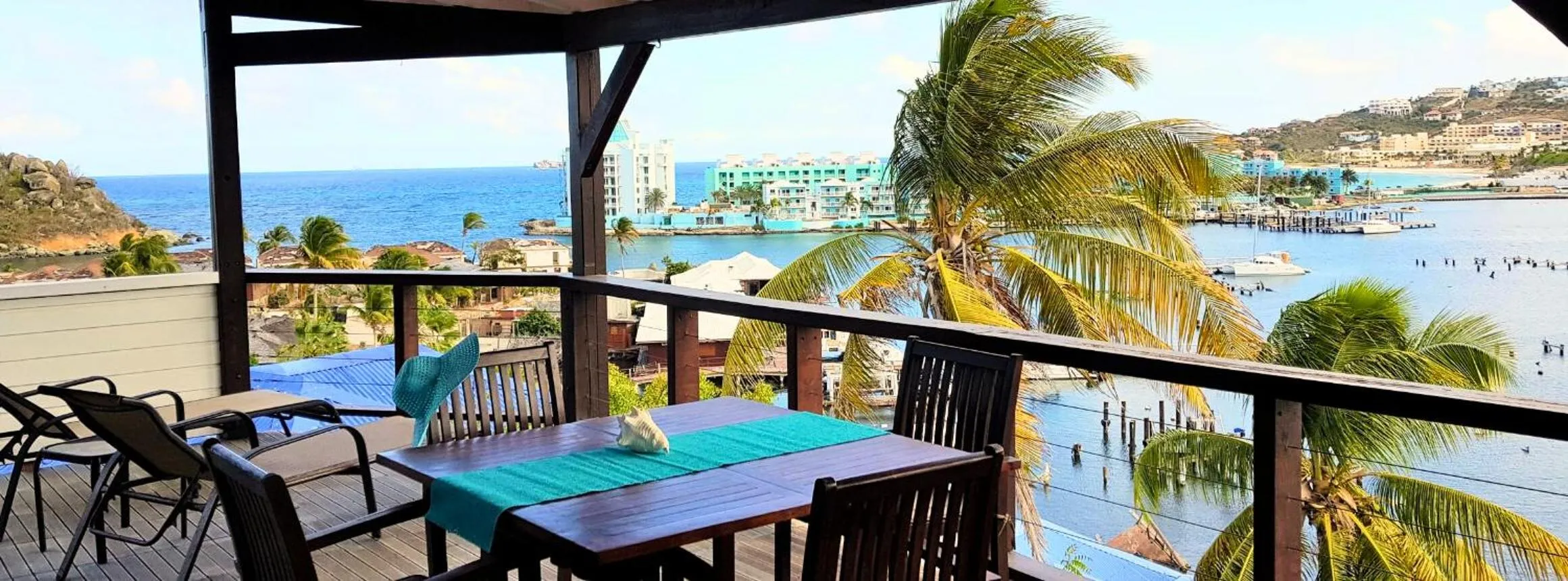 Patio in Les Balcons d'Oyster Pond