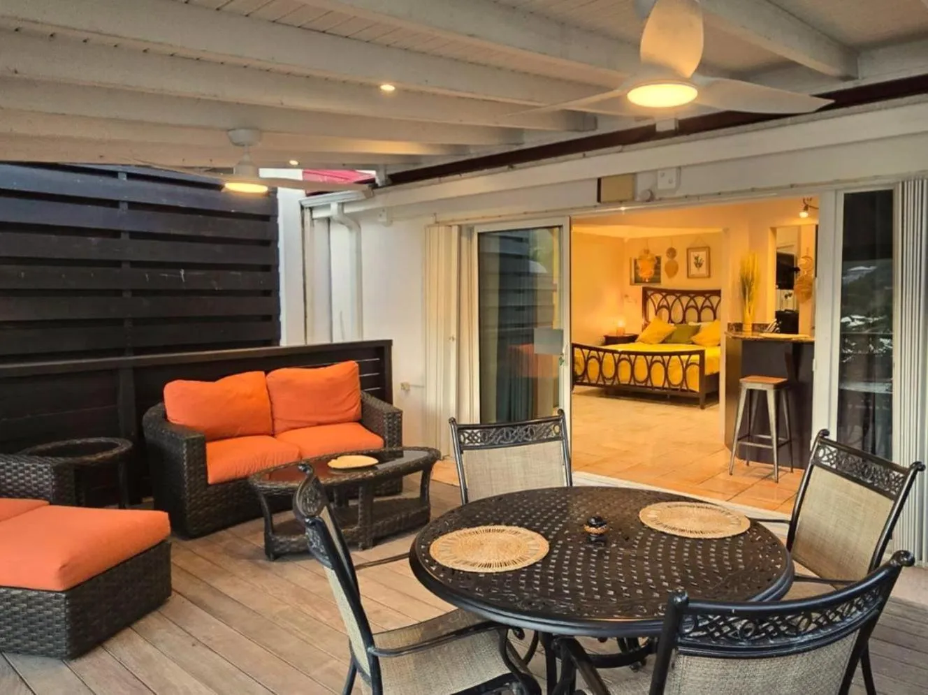 Patio in Les Balcons d'Oyster Pond