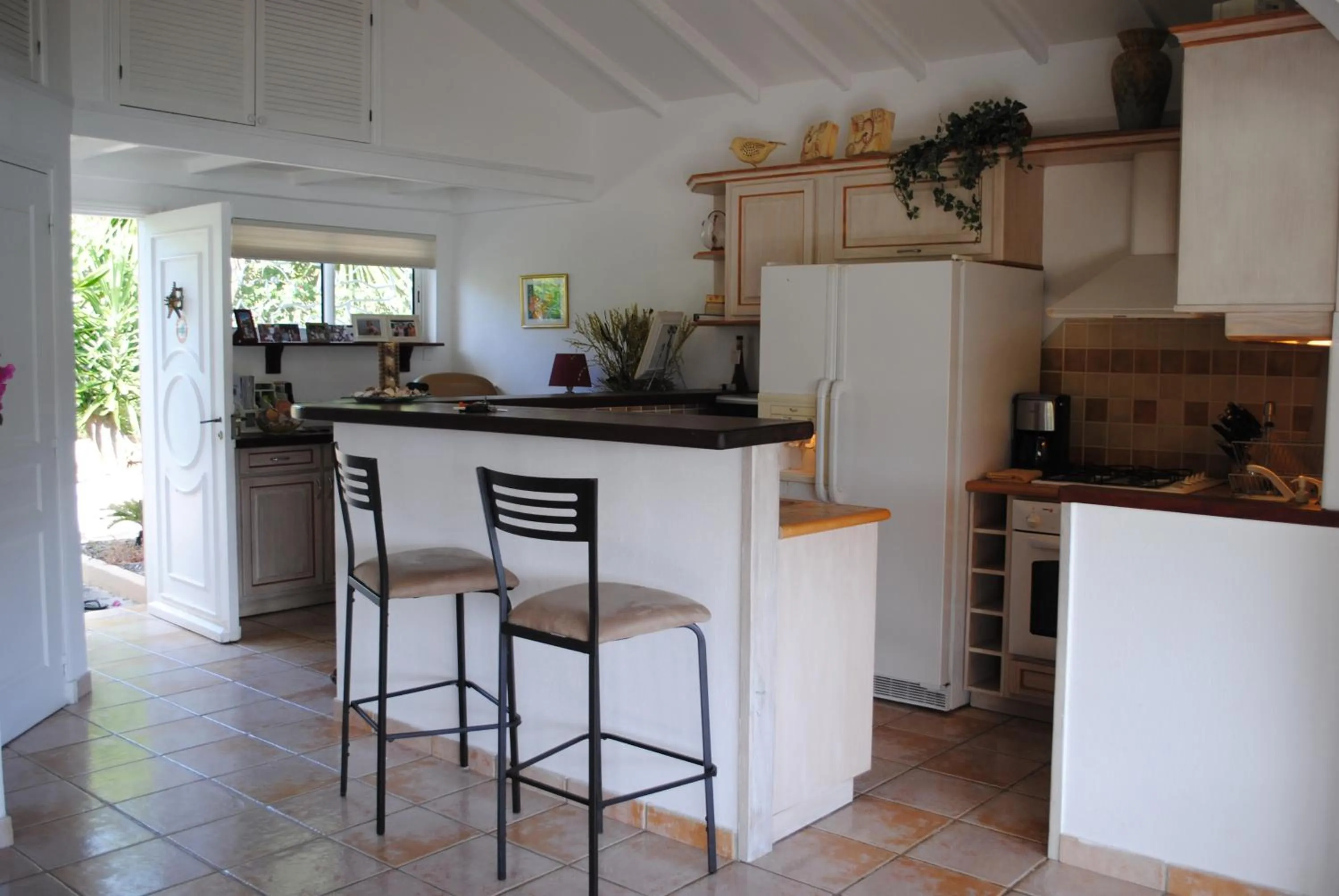 Kitchen or kitchenette in Les Balcons d'Oyster Pond