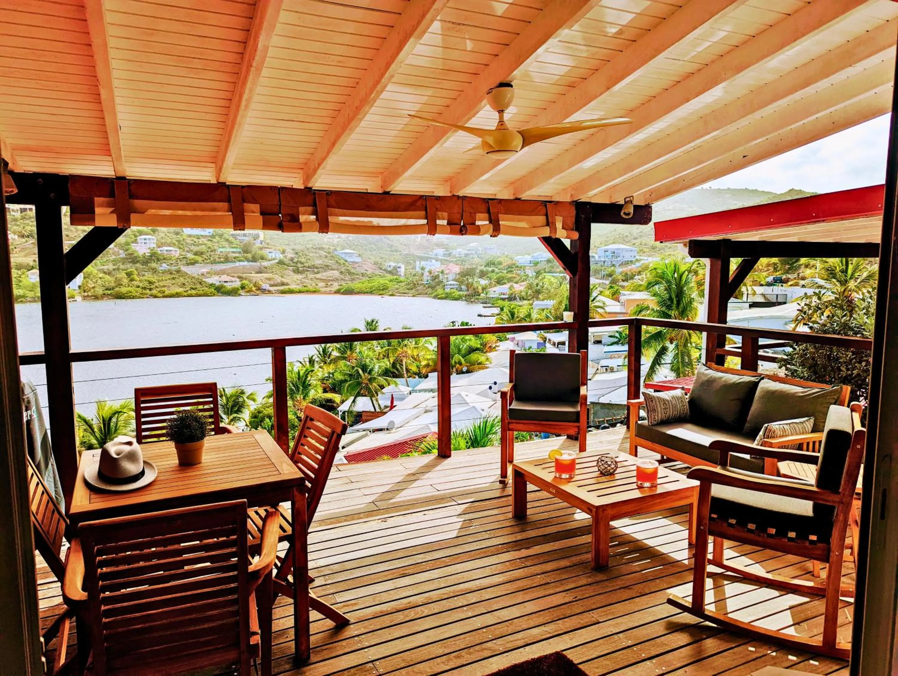 Les Balcons d'Oyster Pond