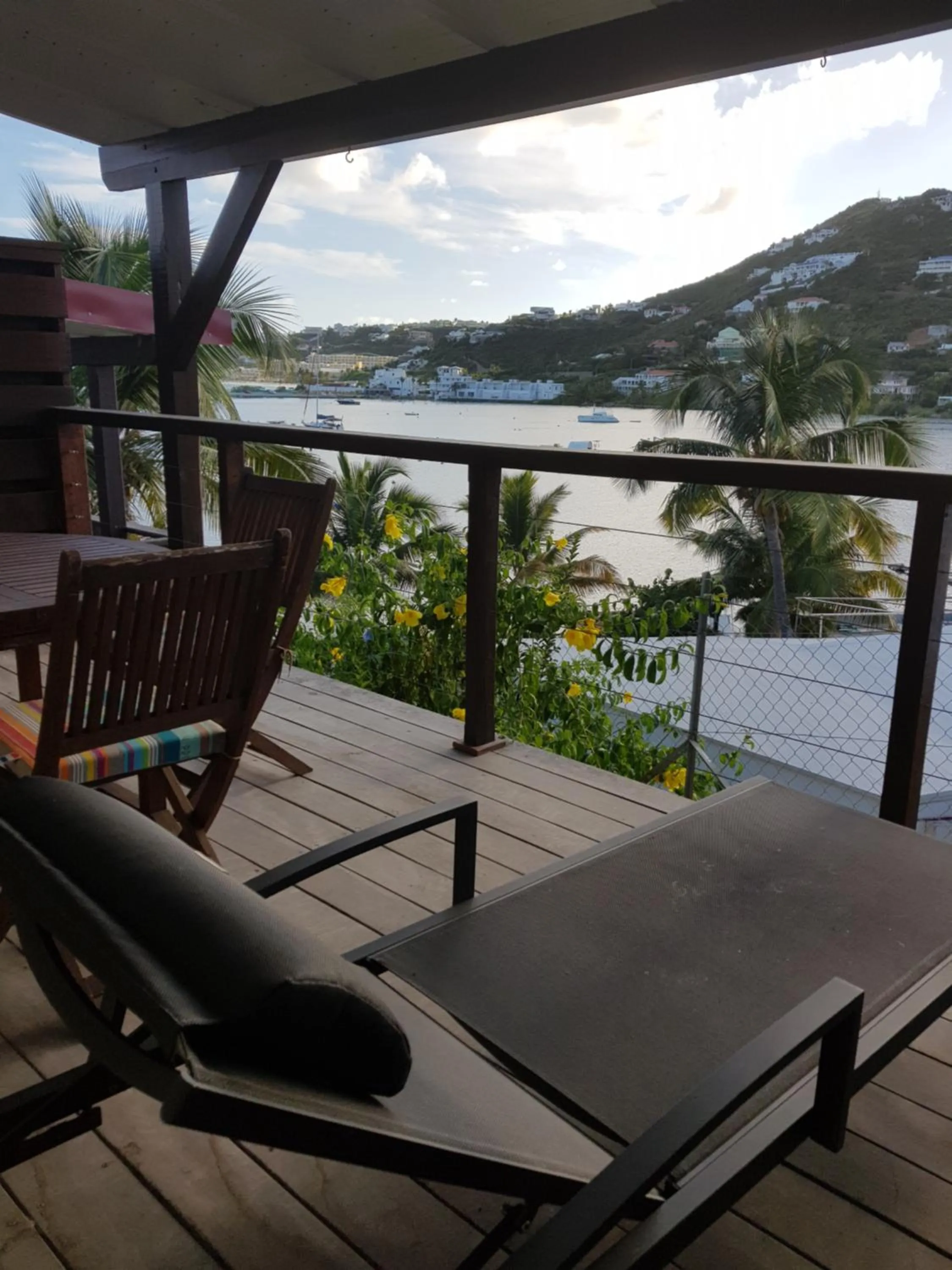 Patio in Les Balcons d'Oyster Pond