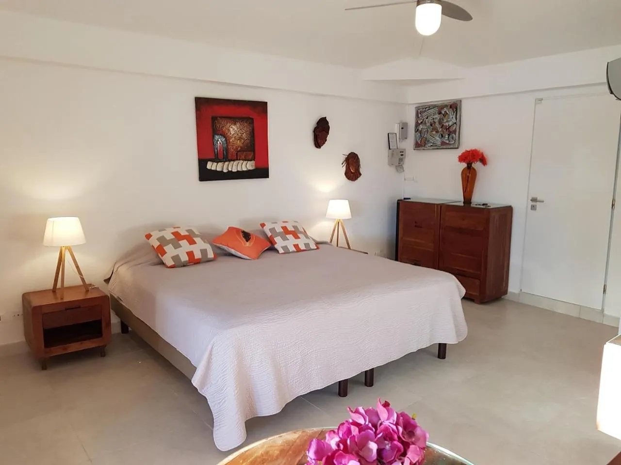 Bed in Les Balcons d'Oyster Pond