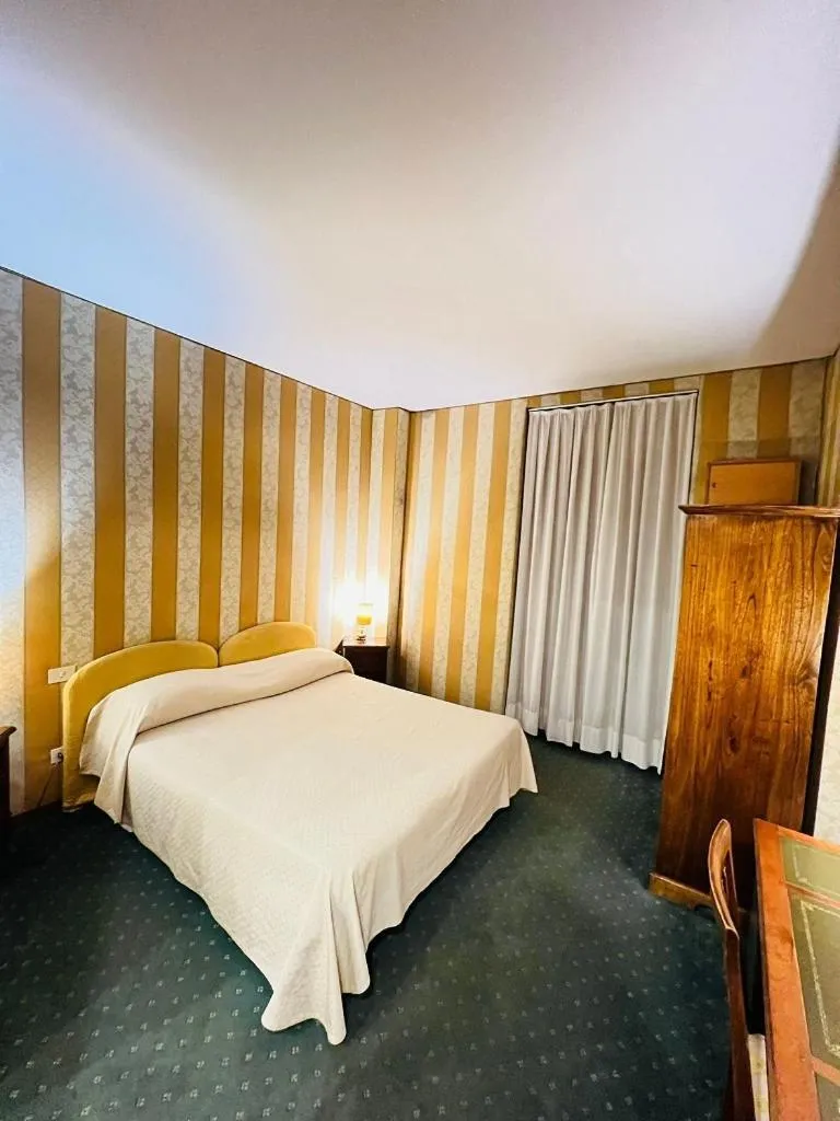 Bed in Orange Garden B&B